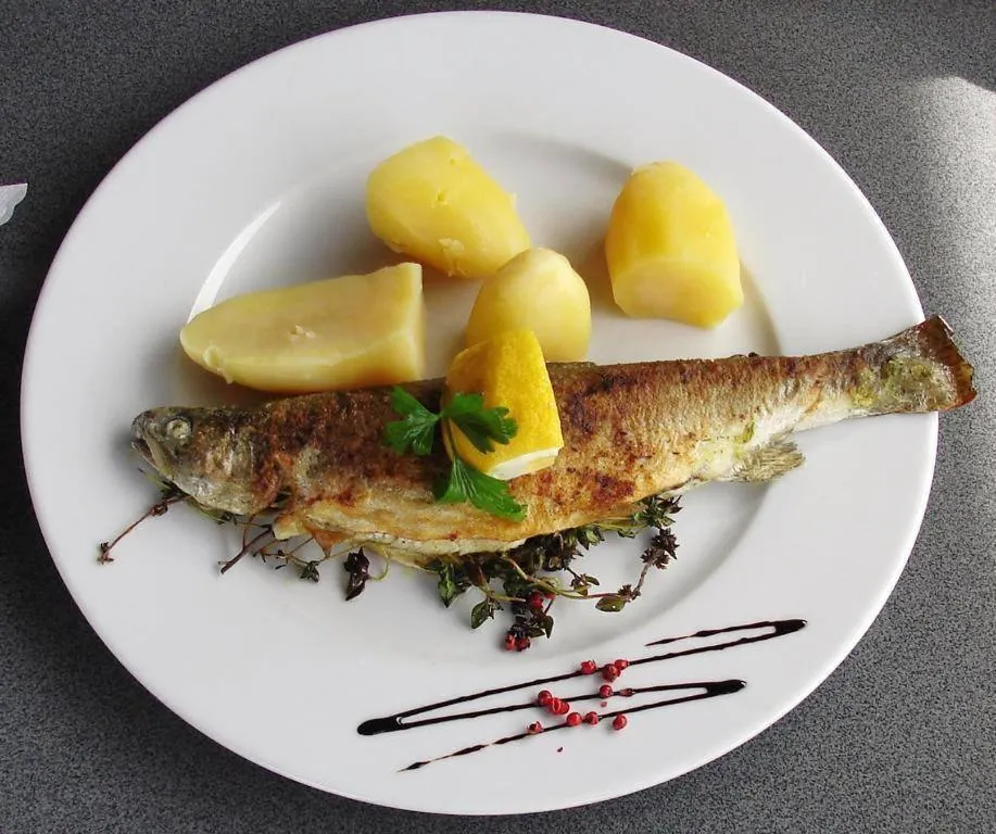 Food in Waldhotel Dornröschenshöh