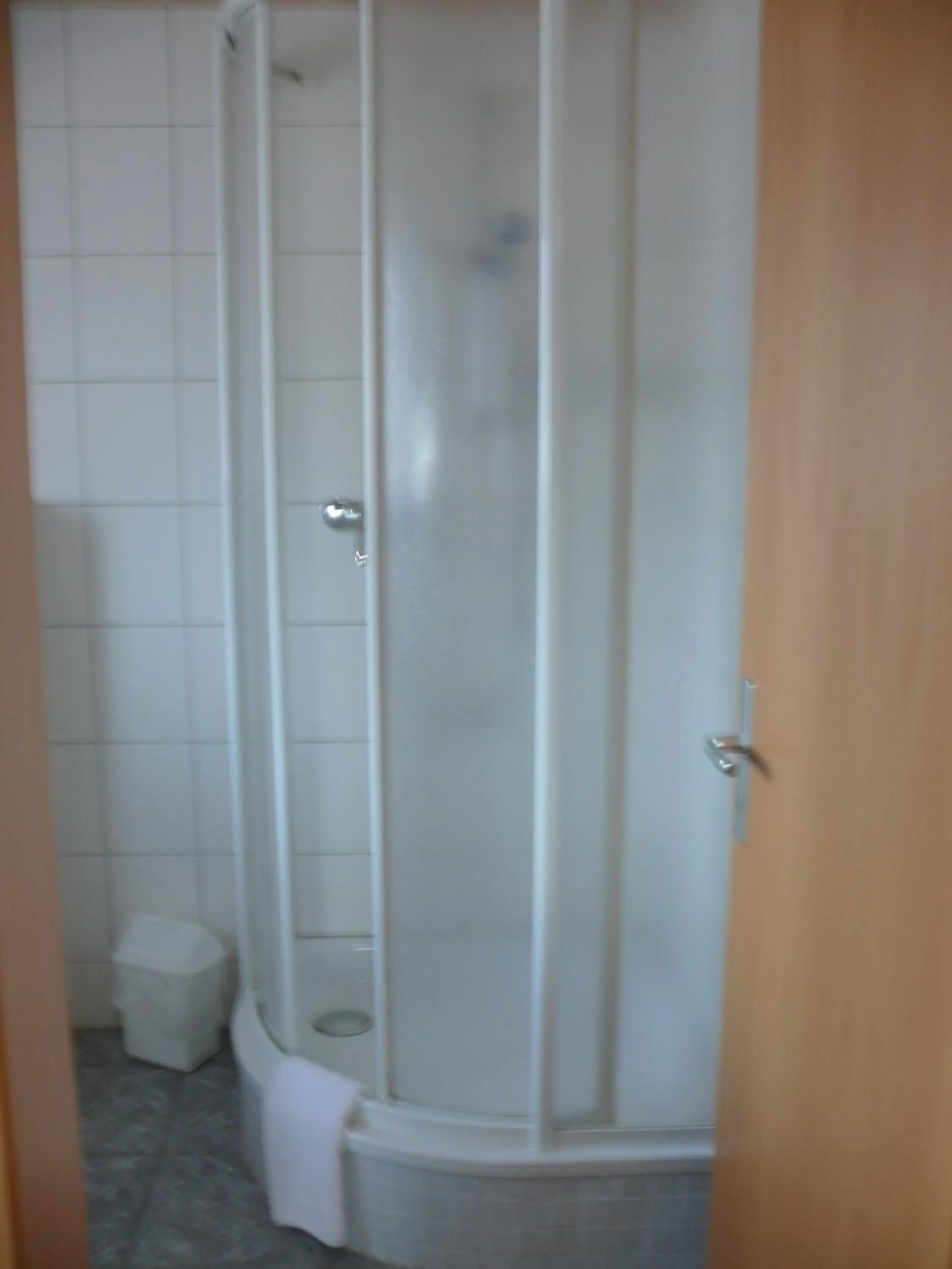 Shower in Waldhotel Dornröschenshöh
