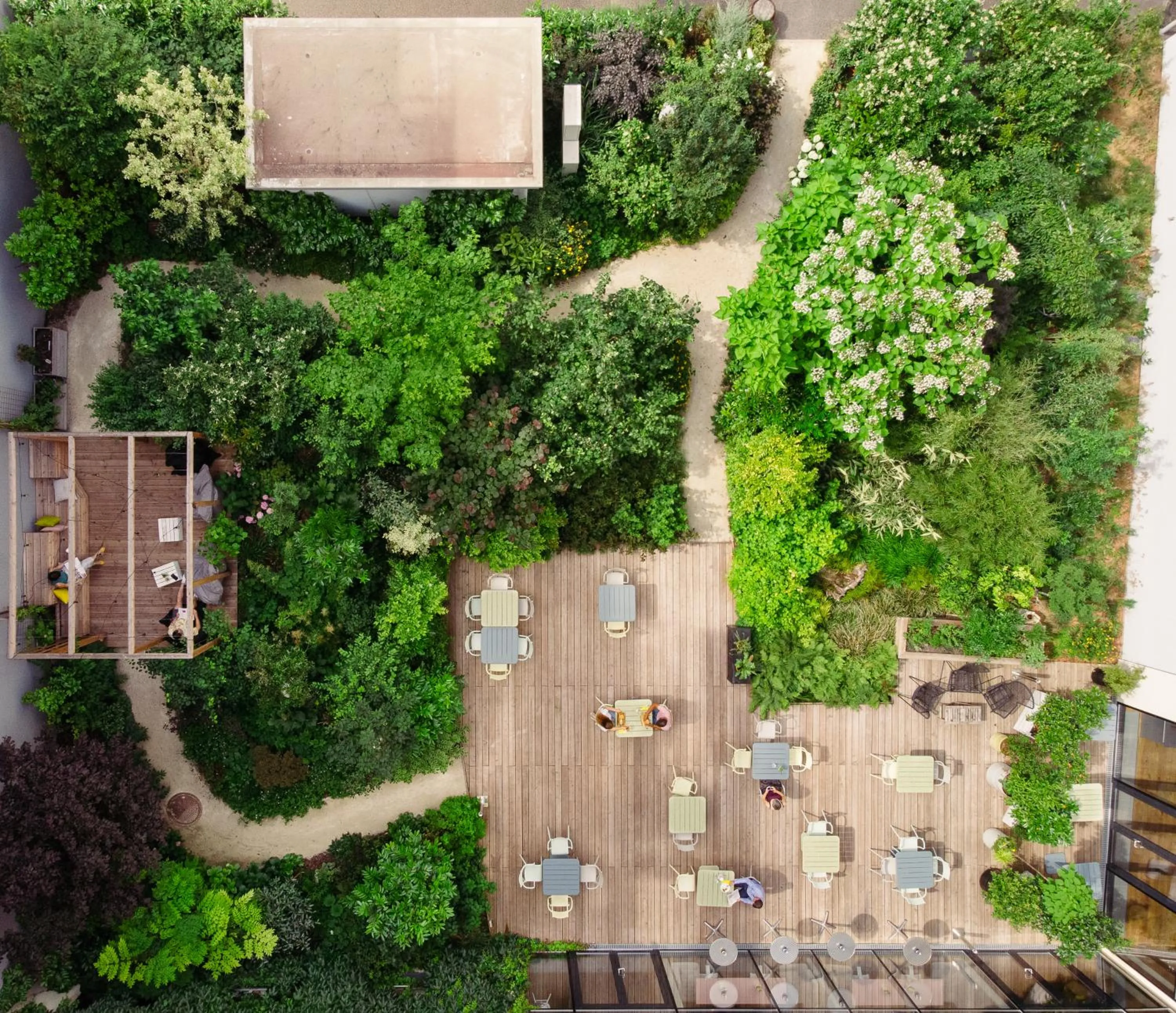 Garden in Hotel Schani Wien Hauptbahnhof