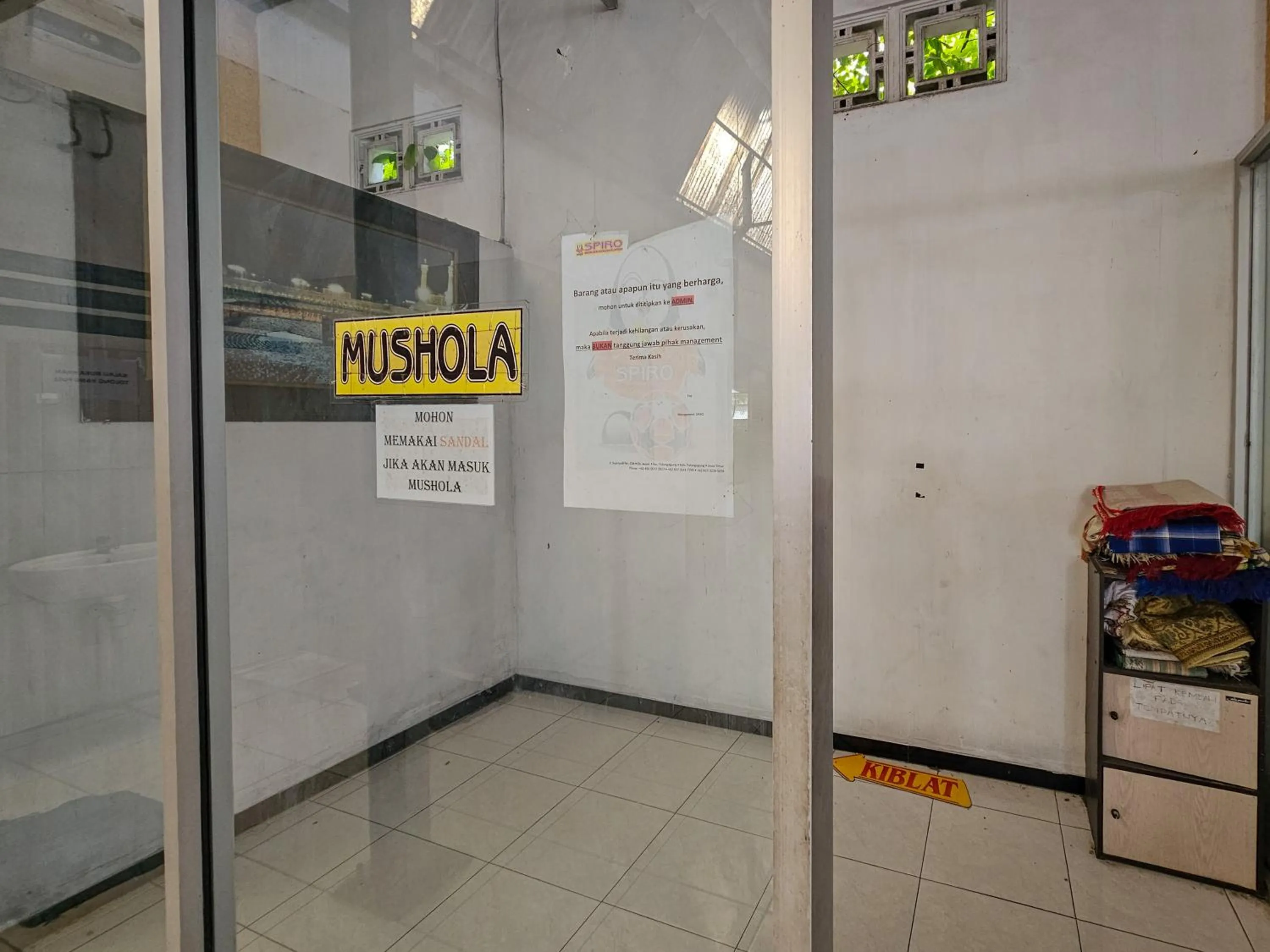 Place of worship in RedDoorz Syariah Near Alun-Alun Tulungagung