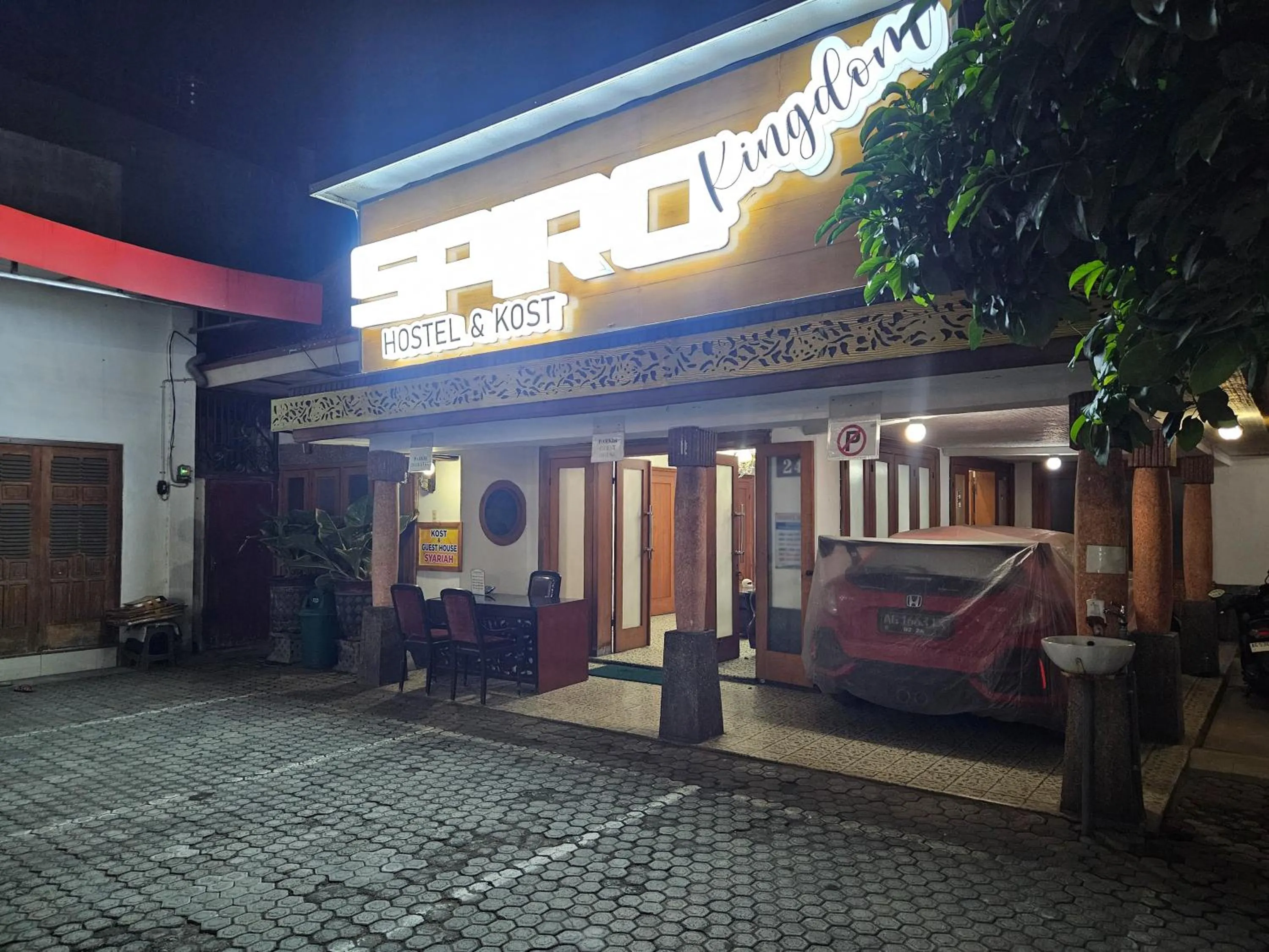 Property building in RedDoorz Syariah Near Alun-Alun Tulungagung