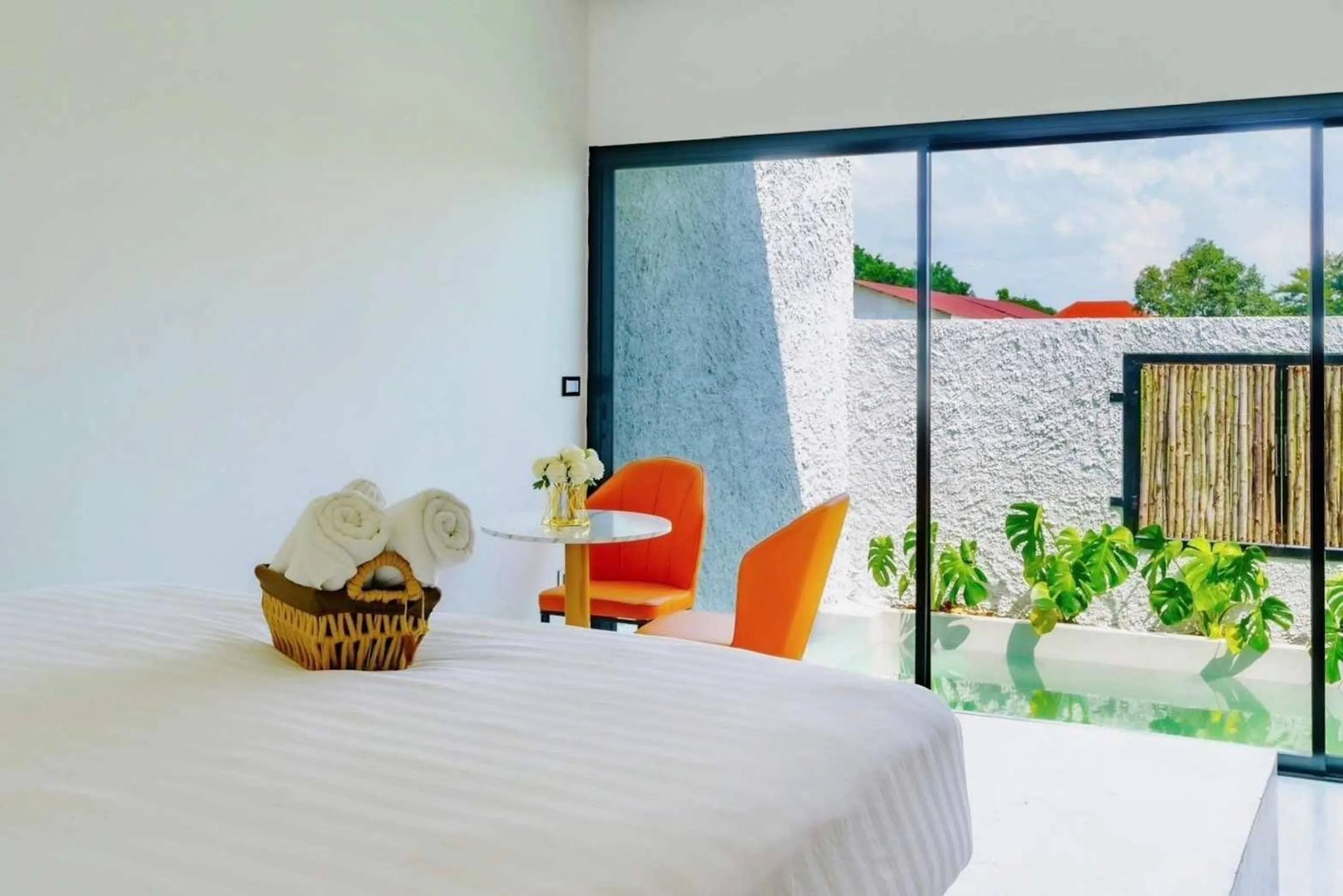 Bed in R resident resort