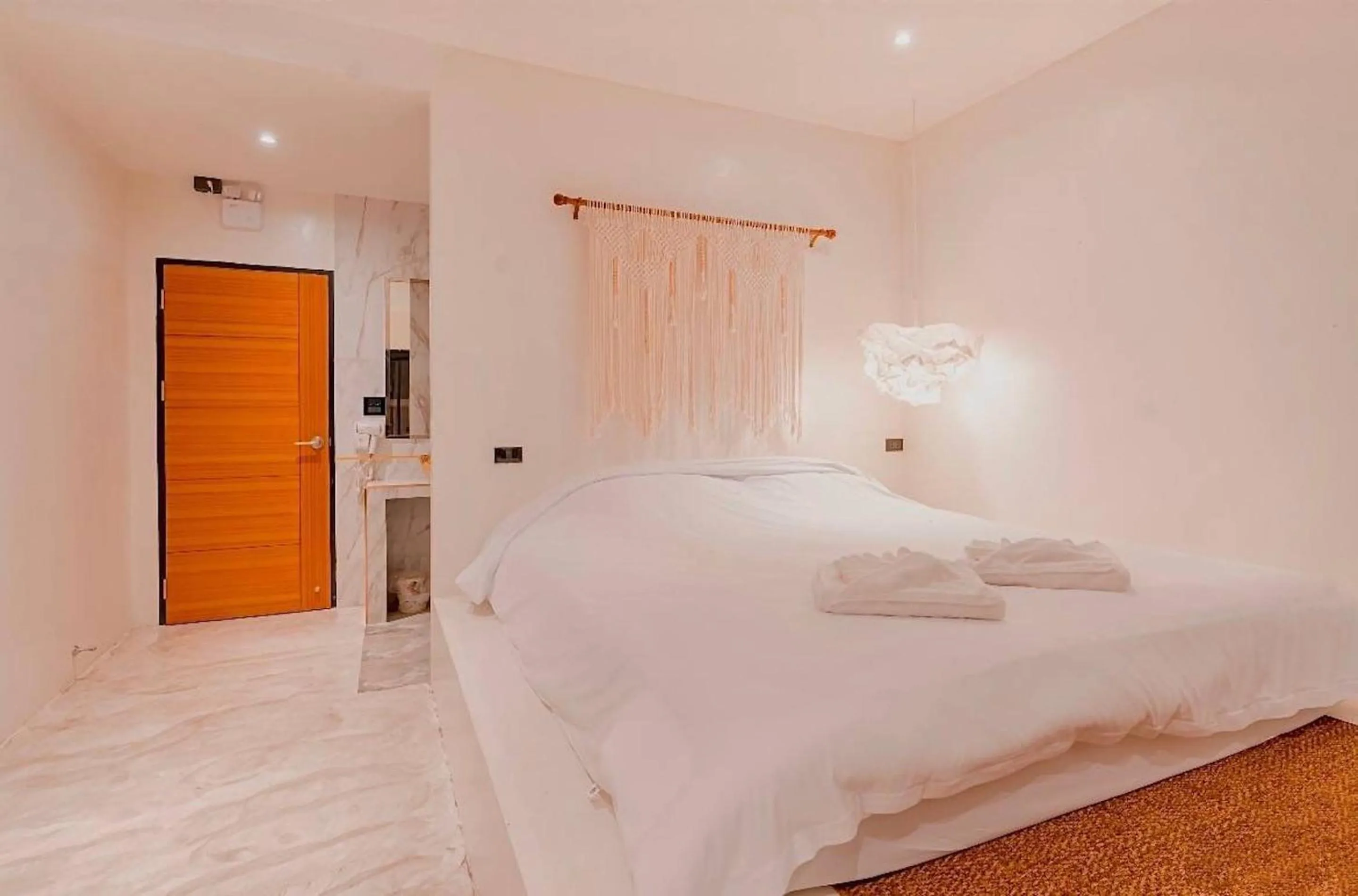 Bed in R resident resort