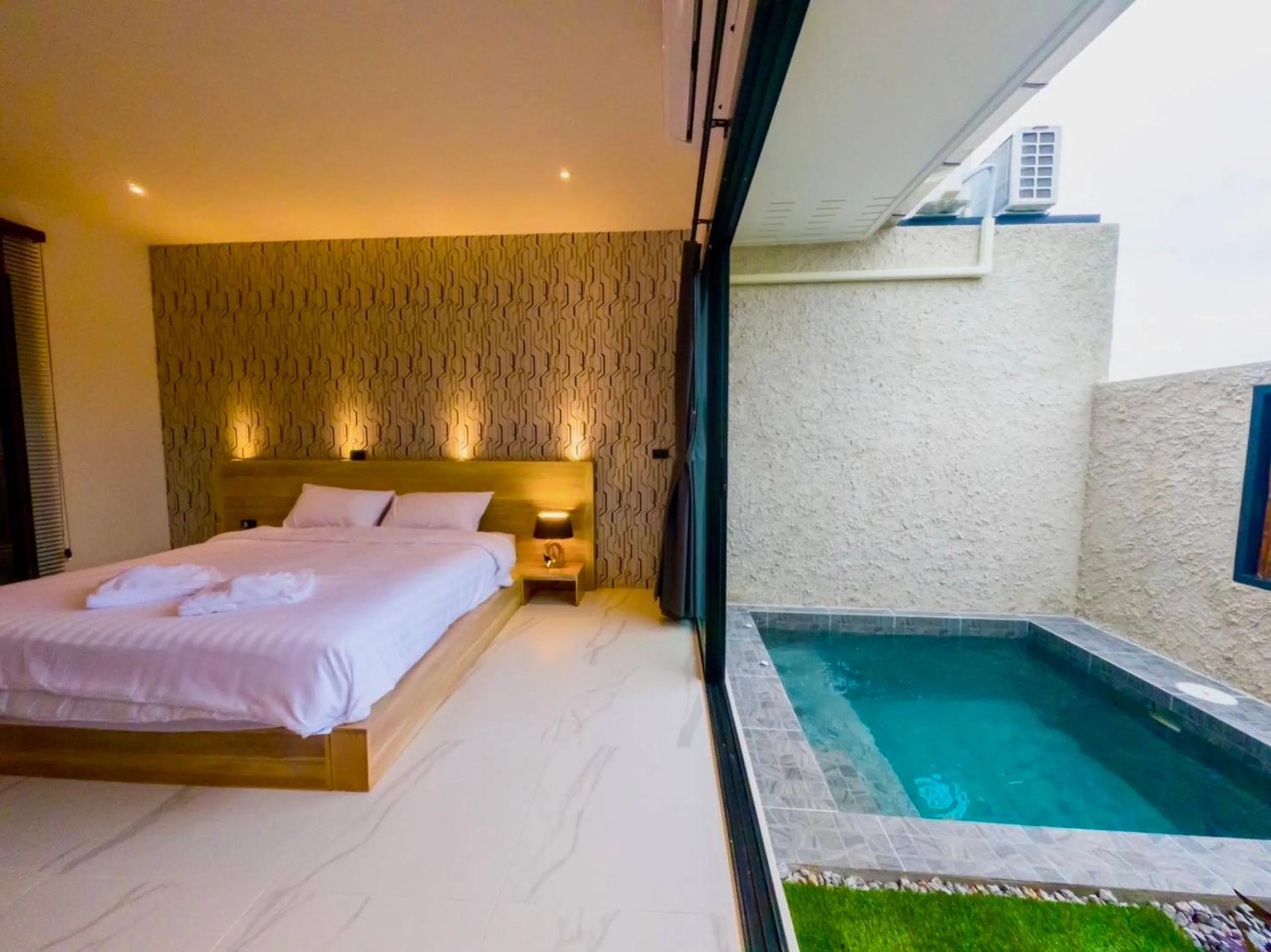 Bed in R resident resort