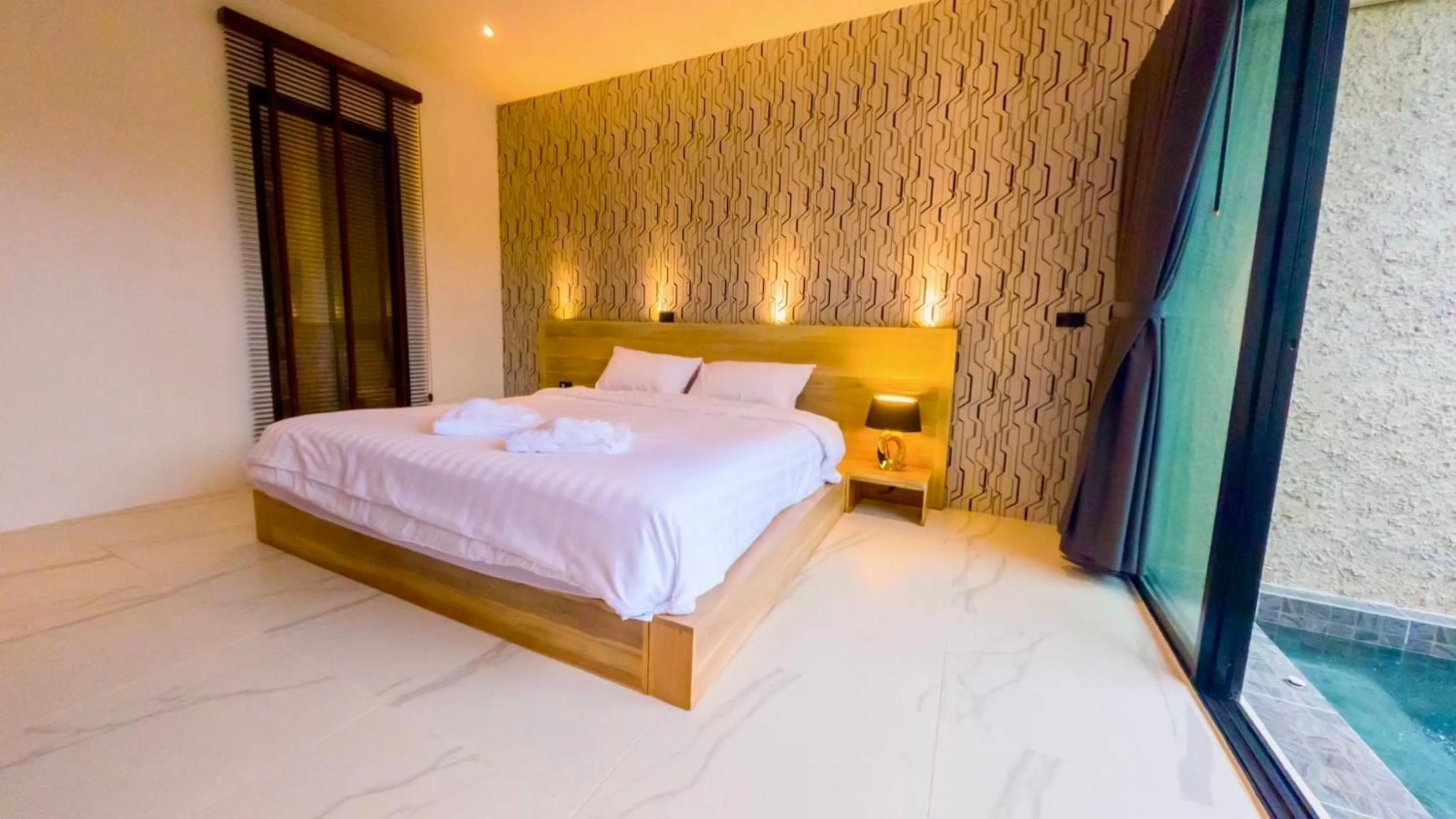 Bed in R resident resort