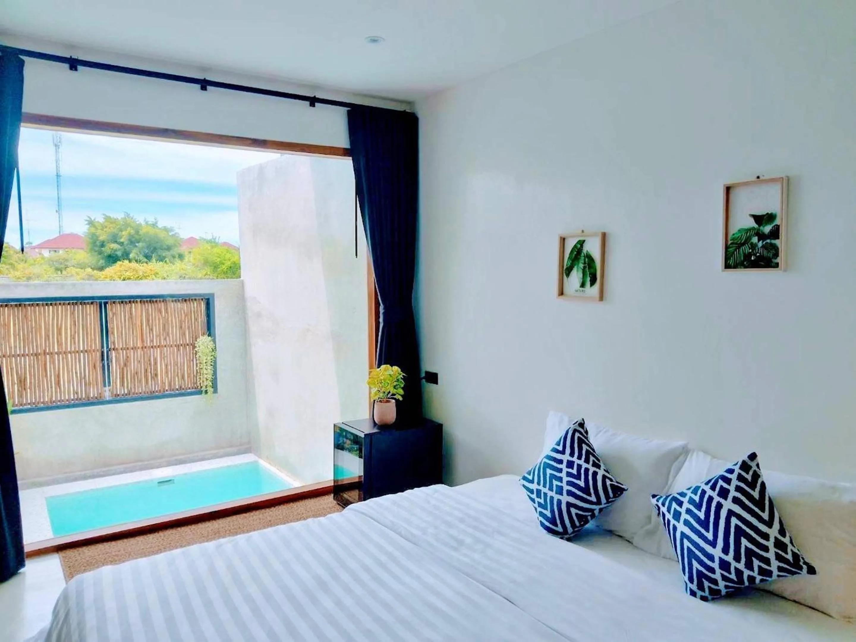 Bed in R resident resort