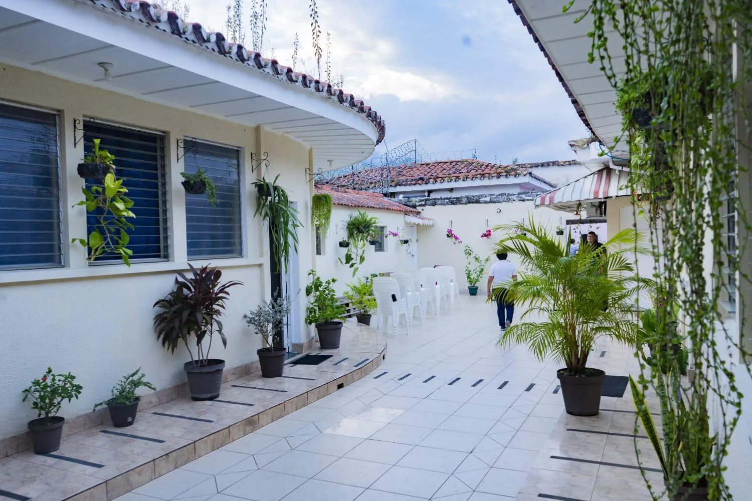 Property building in Hostal Casa Luna