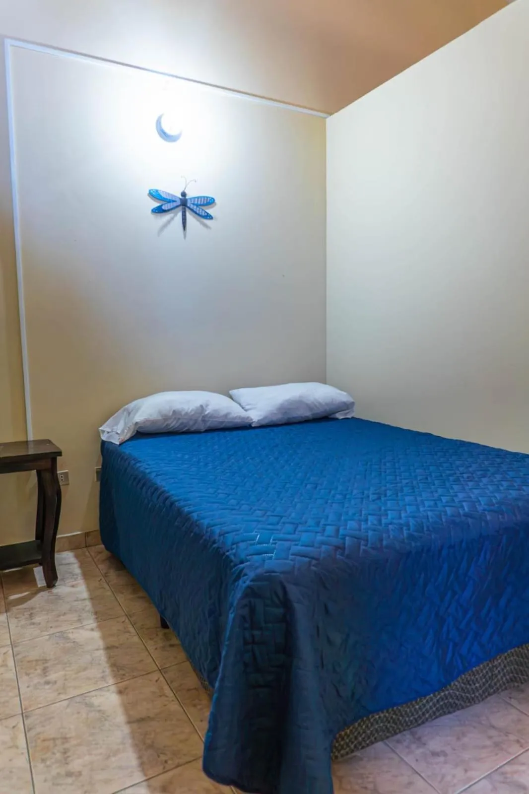 Bed in Hostal Casa Luna