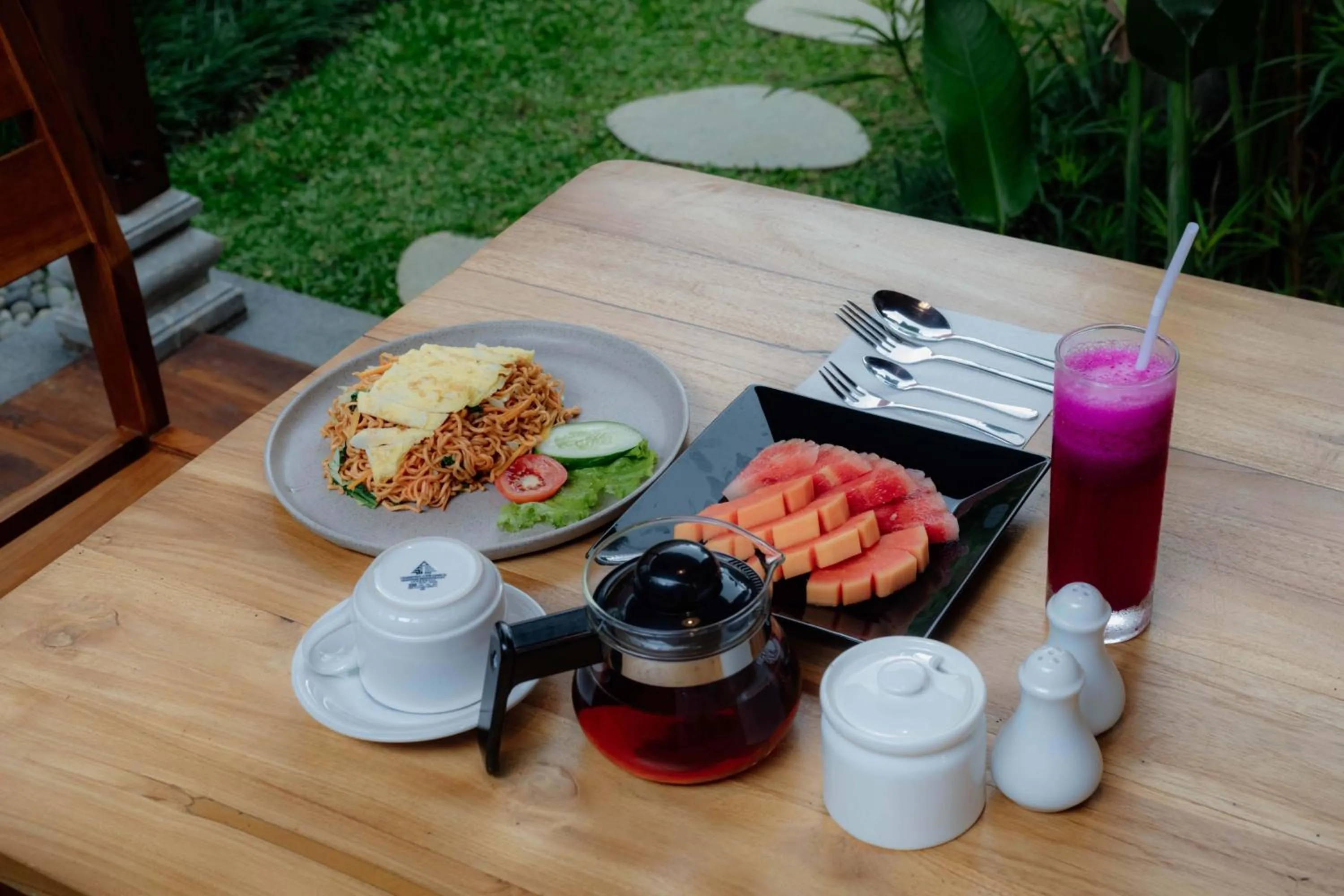 Coffee/tea facilities in Puri Arsa Bali