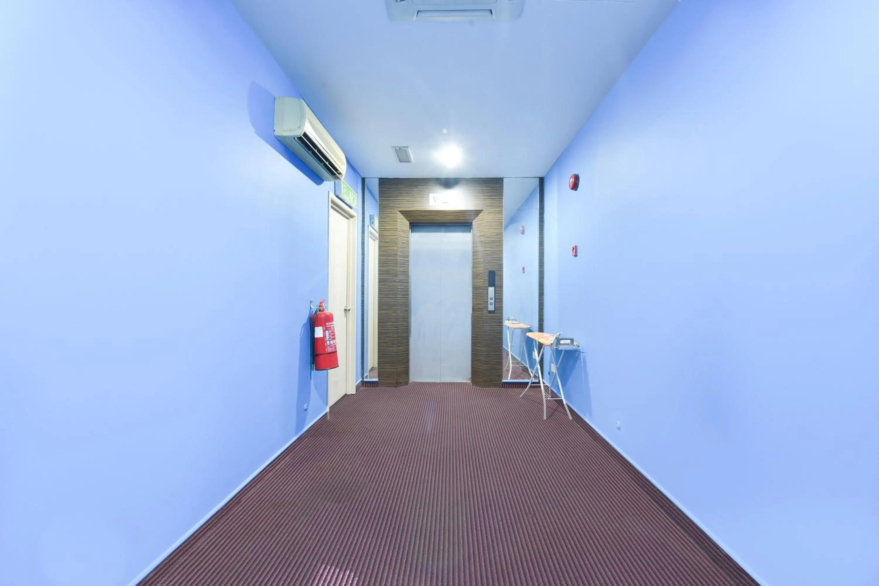 elevator in Hotel O Pollodium Chinatown