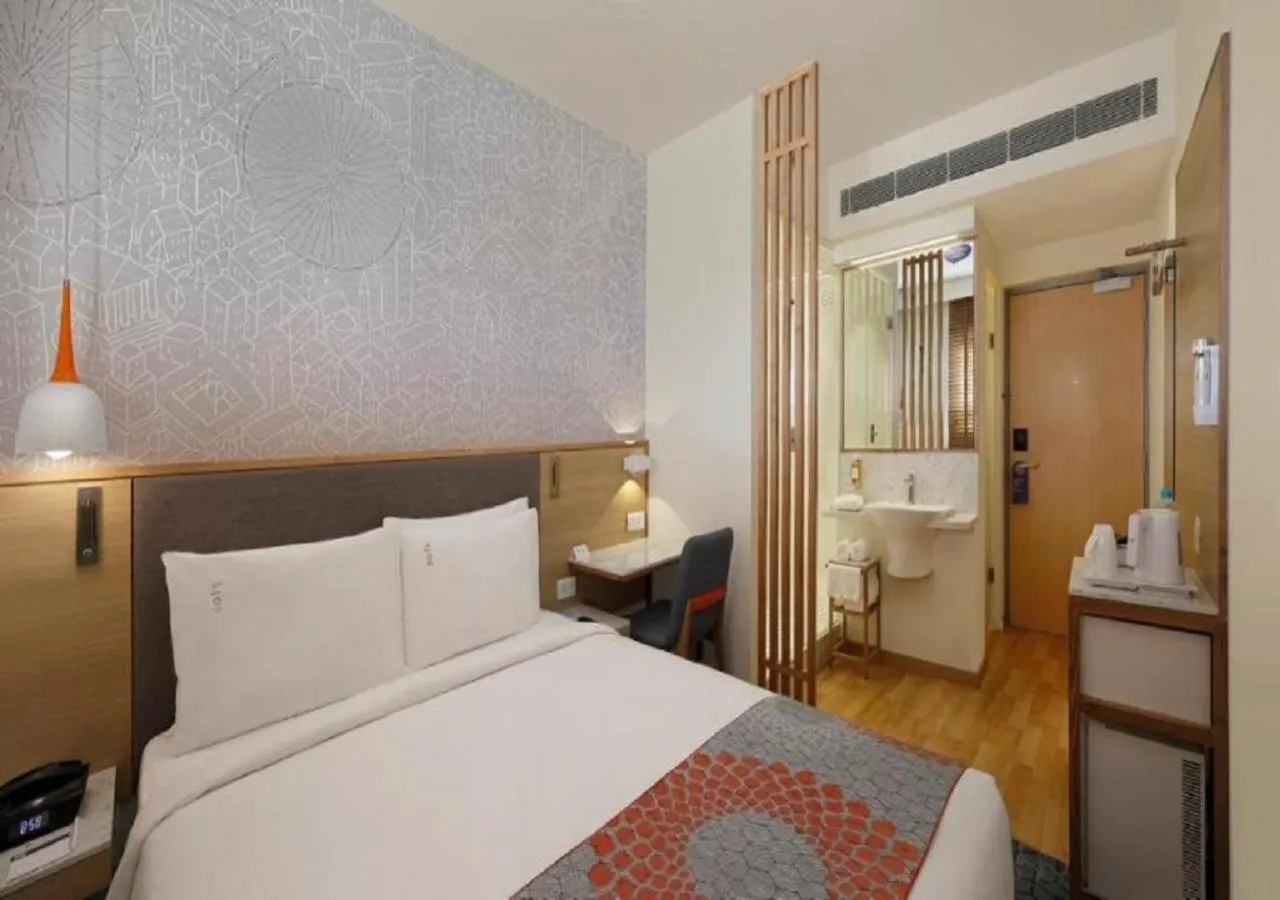 Bed in Holiday Inn Express Kolkata New Town by IHG