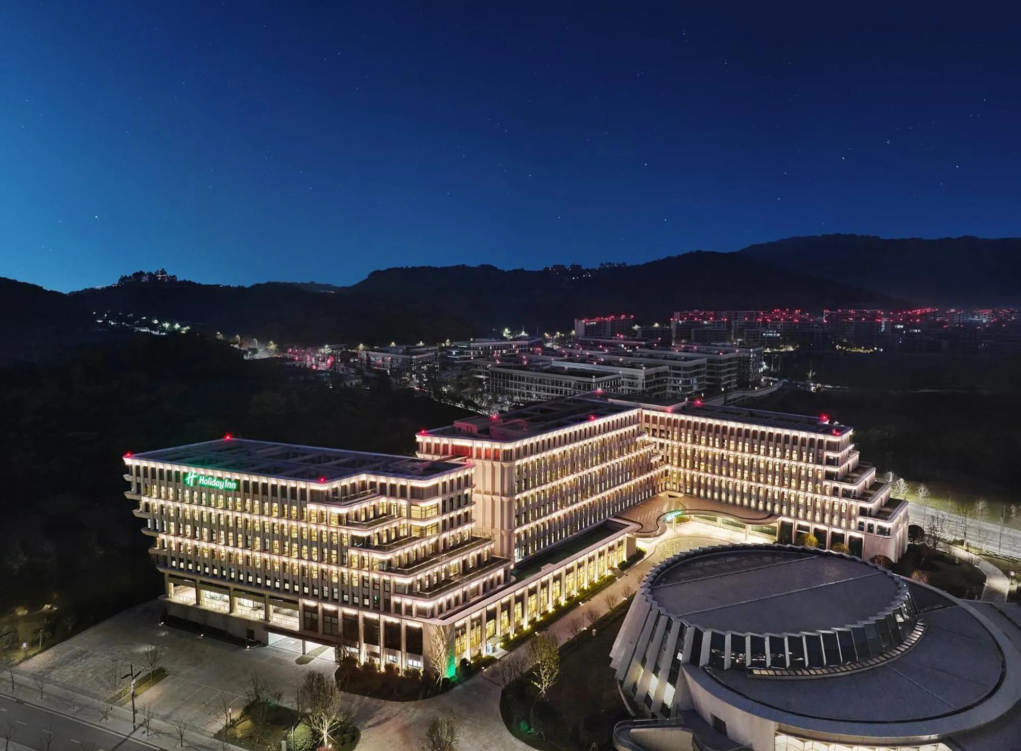 Property building in Holiday Inn Chongqing Science Hall by IHG