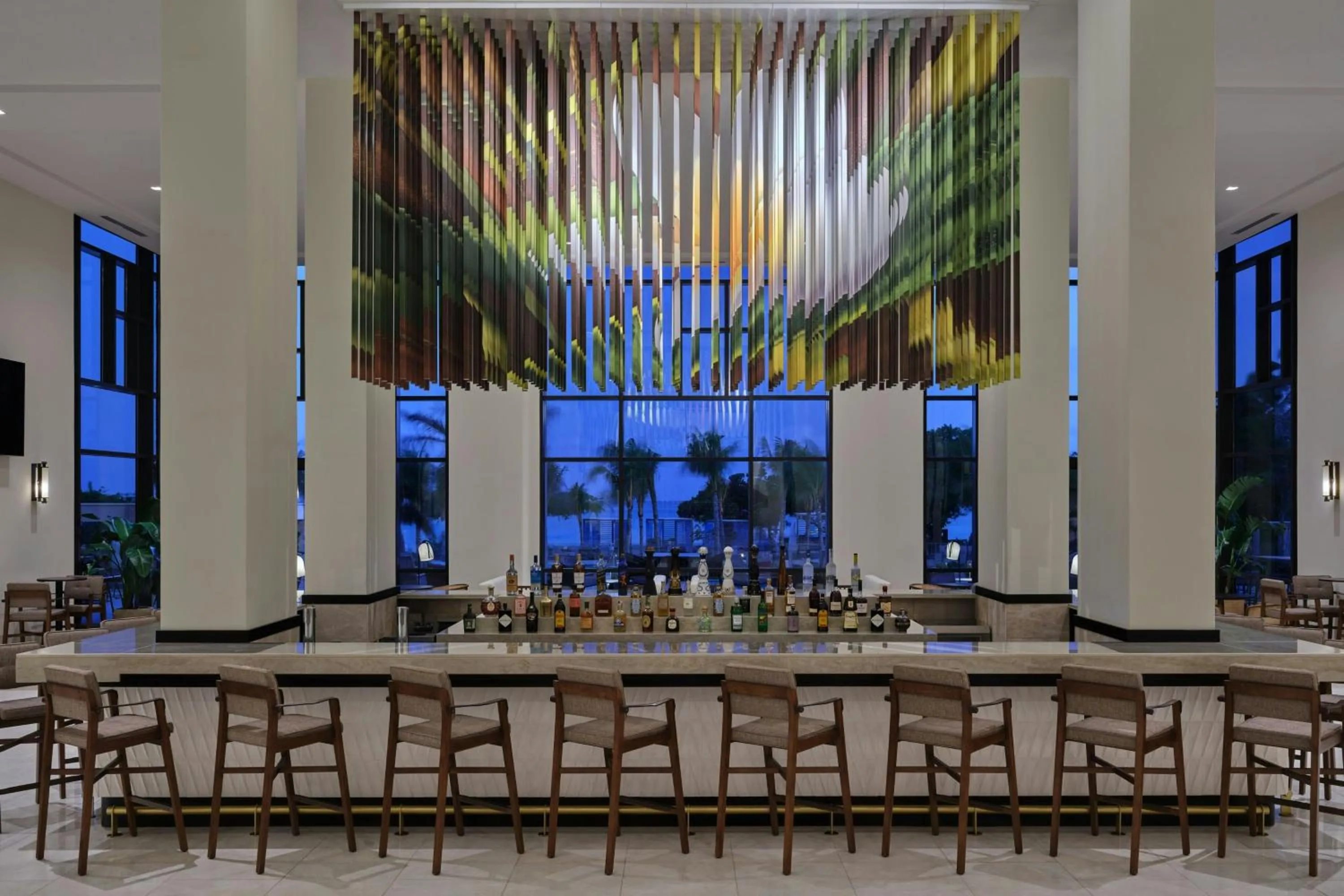Lounge or bar in The St. Regis Aruba Resort
