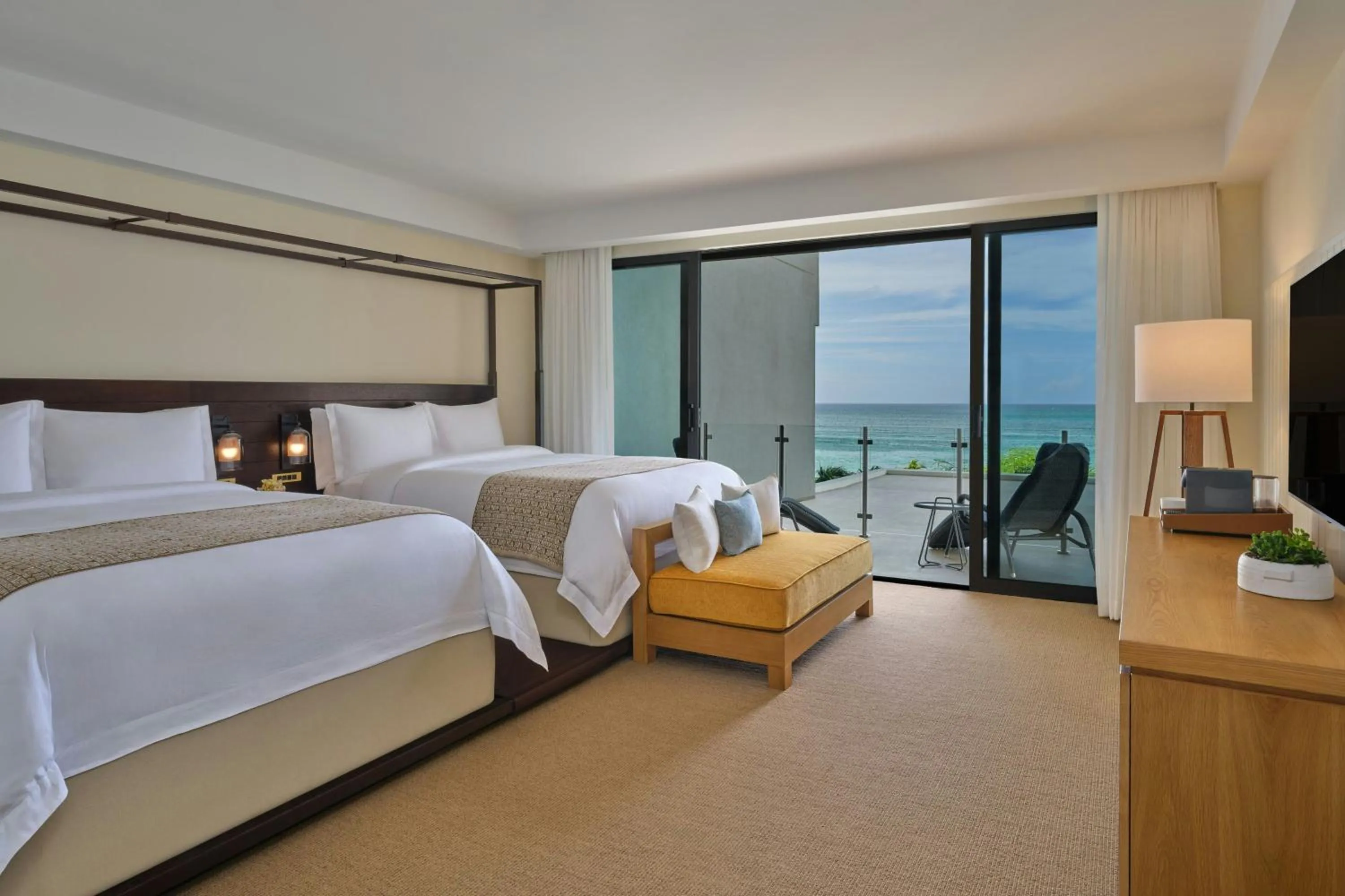 Bedroom, Bed in The St. Regis Aruba Resort
