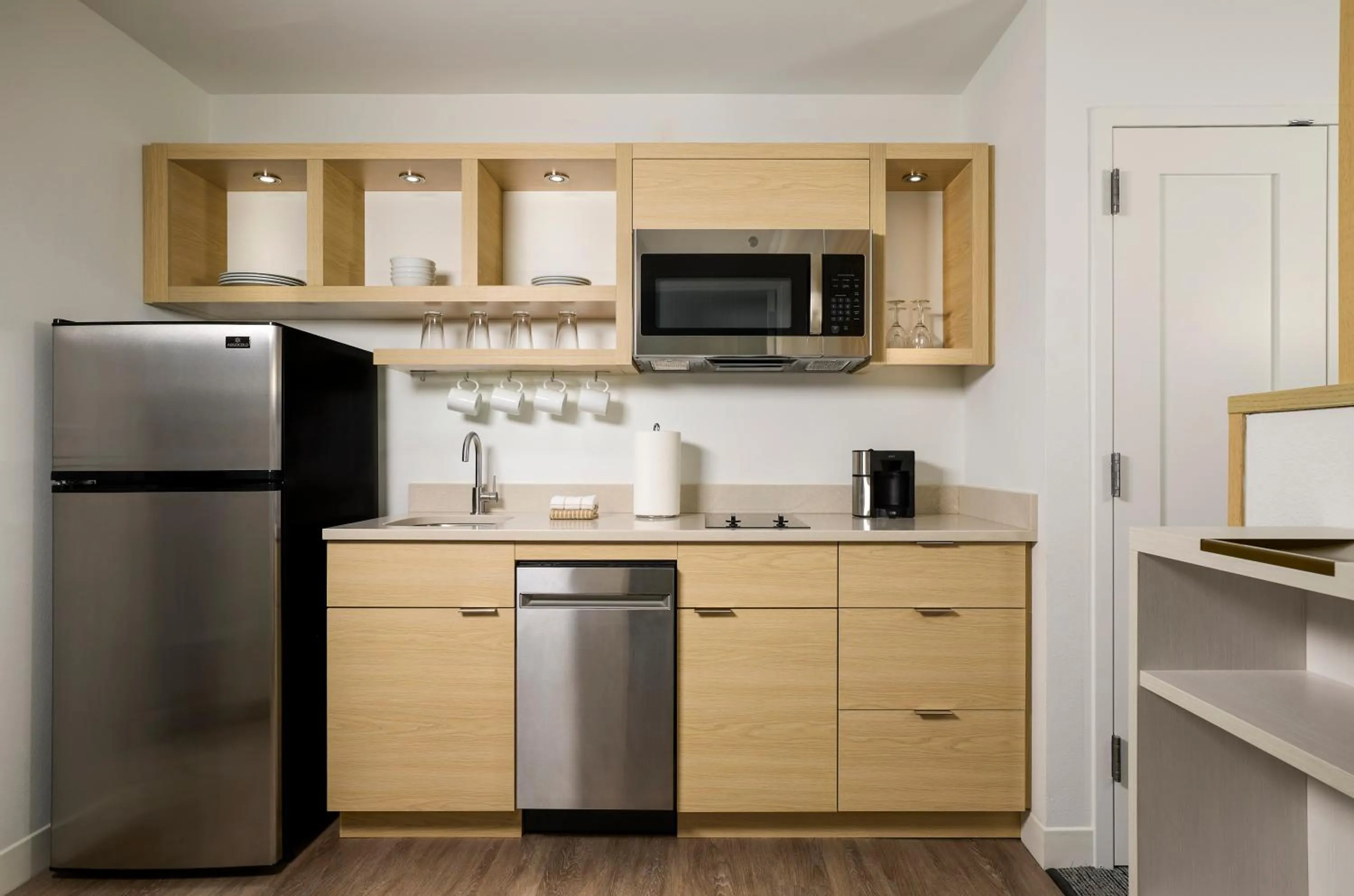 kitchen in TownePlace Suites by Marriott Cincinnati Oakley