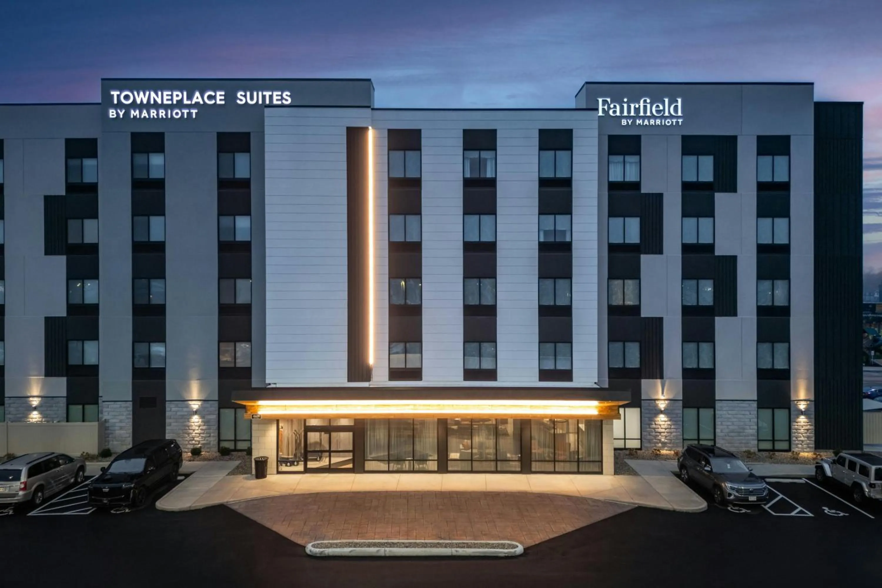 Property building in TownePlace Suites by Marriott Cincinnati Oakley