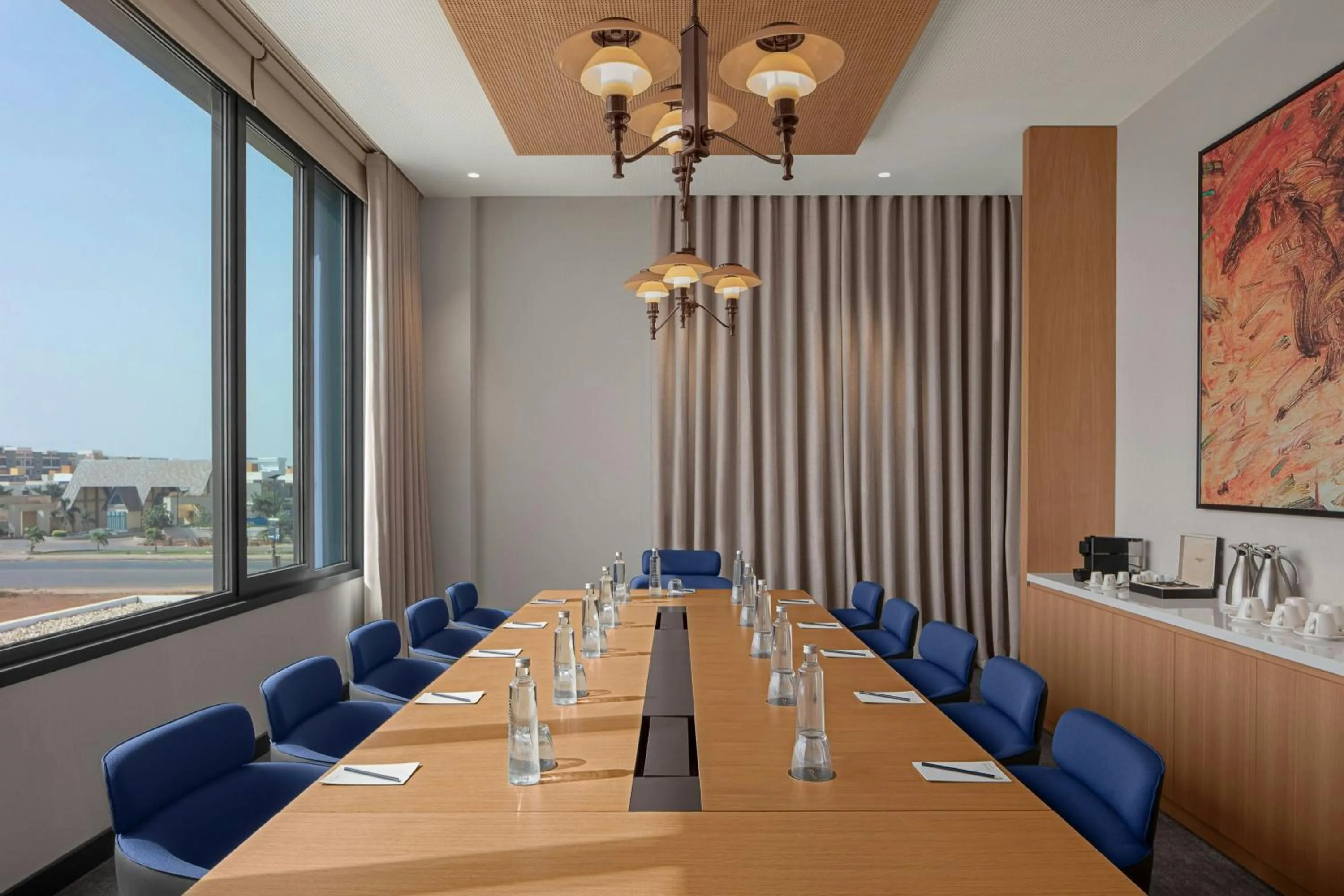Meeting/conference room in Courtyard by Marriott Dakar Diamniadio