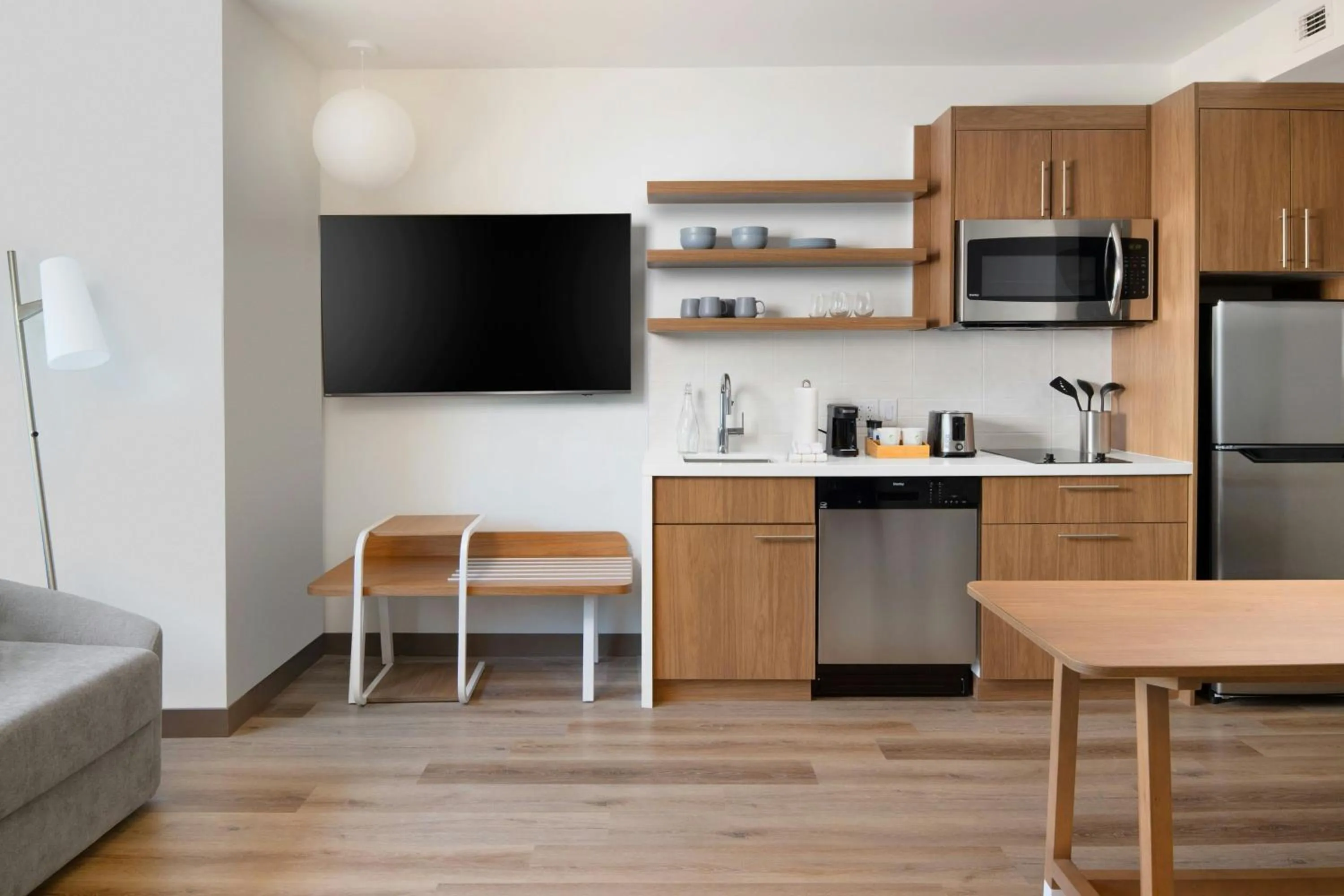 Kitchen or kitchenette in Element Fort Smith