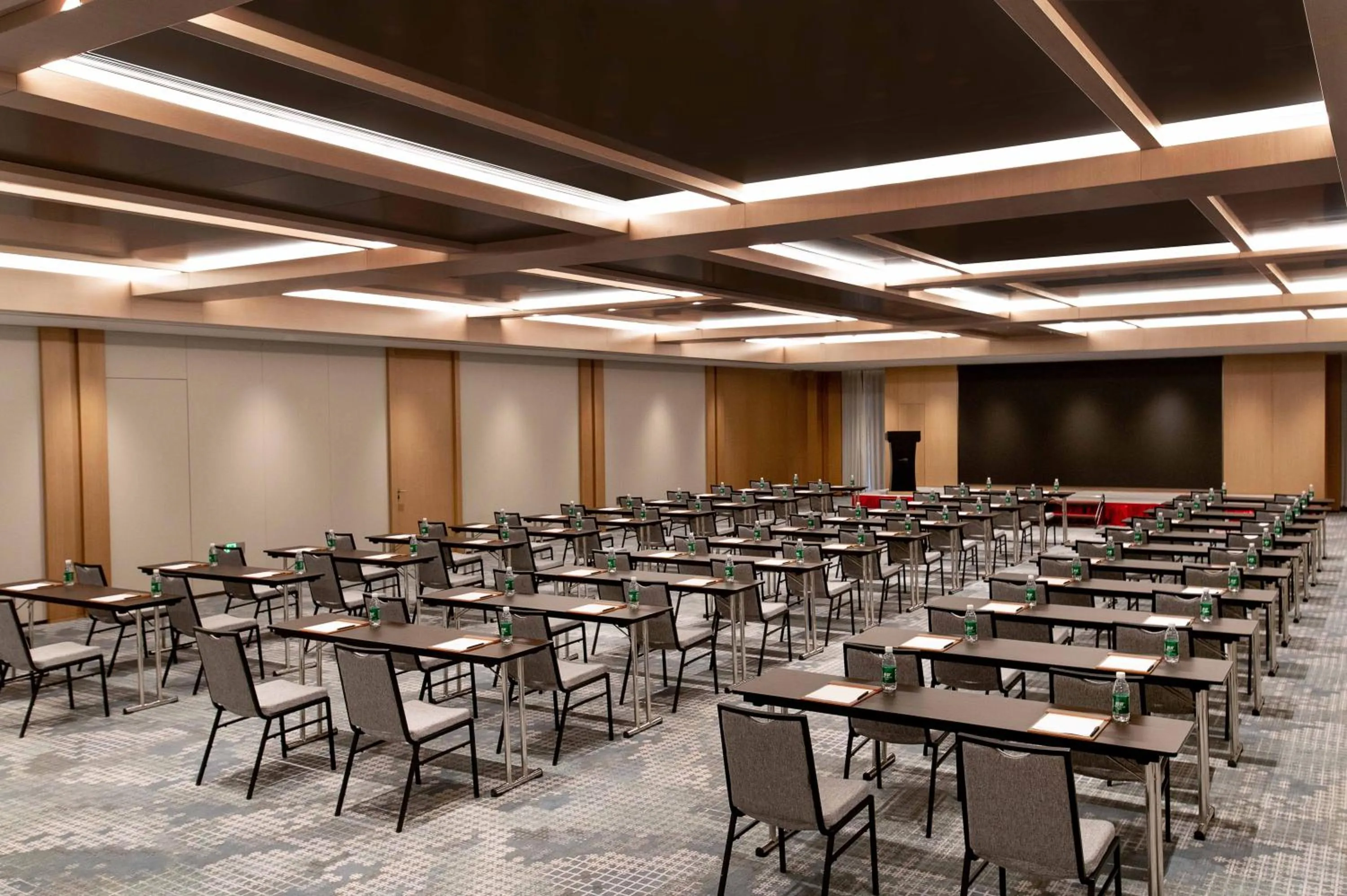 Meeting/conference room in Courtyard by Marriott Nanning Wuxiang