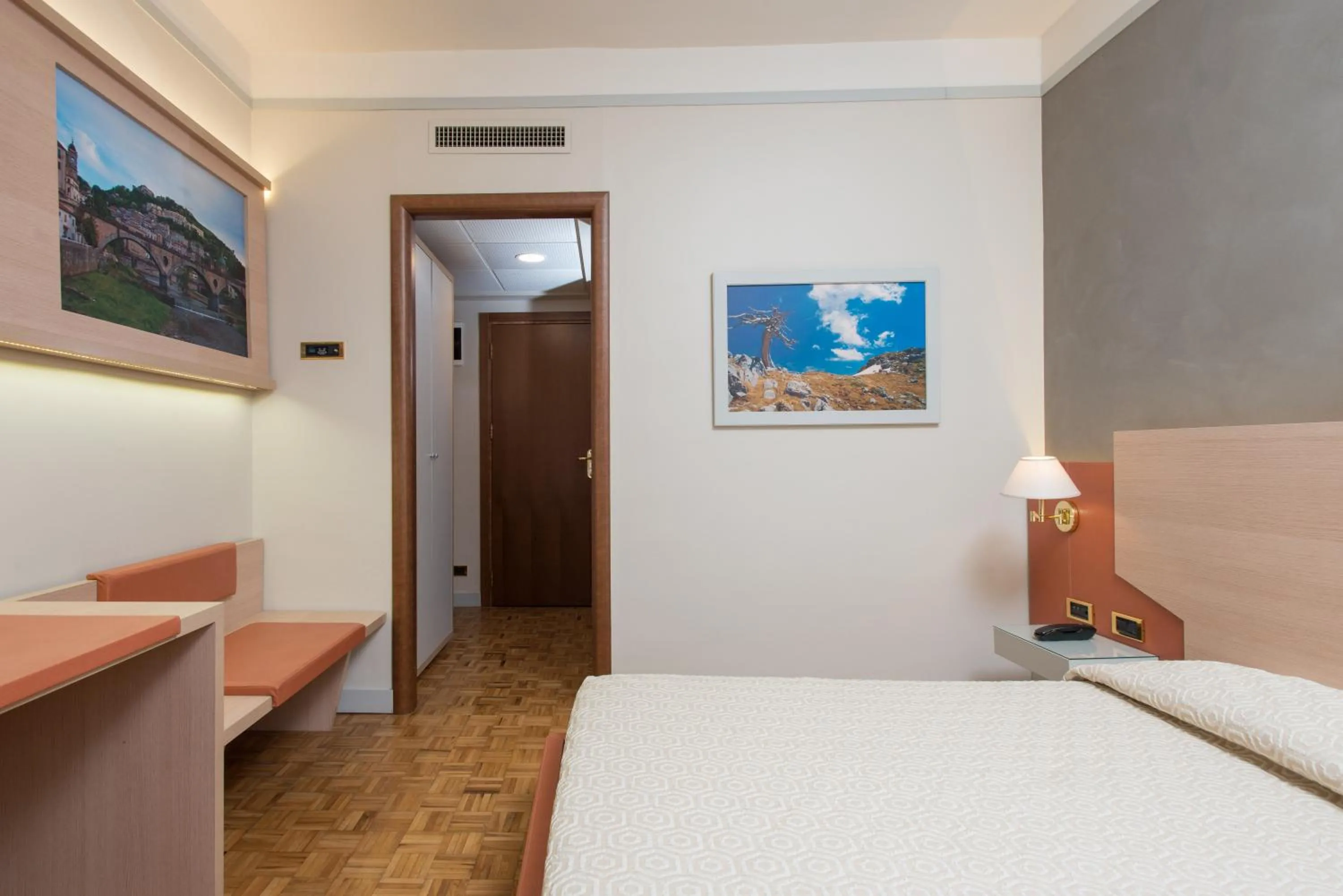 Bedroom, Bed in Hotel San Francesco