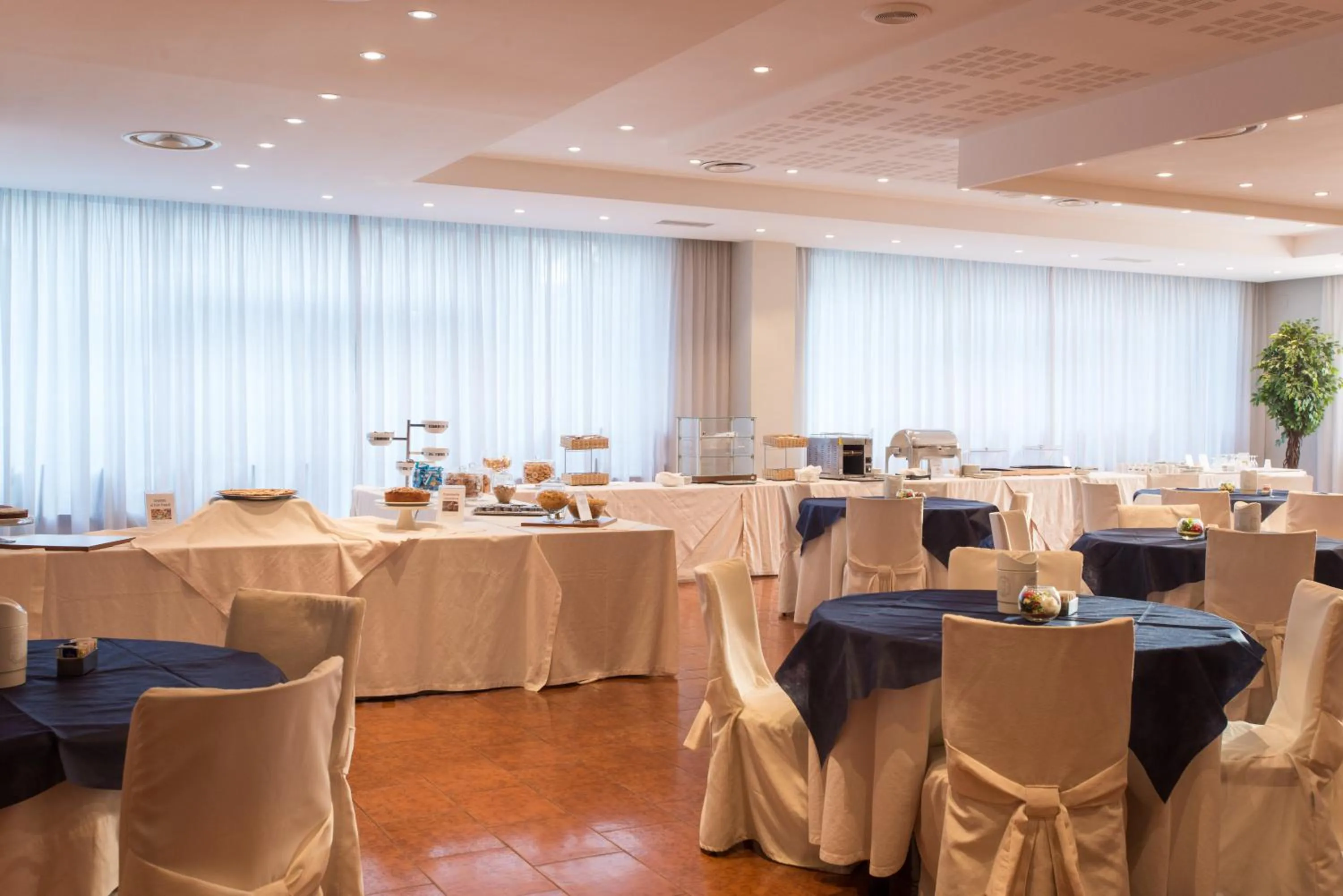 Restaurant/places to eat in Hotel San Francesco