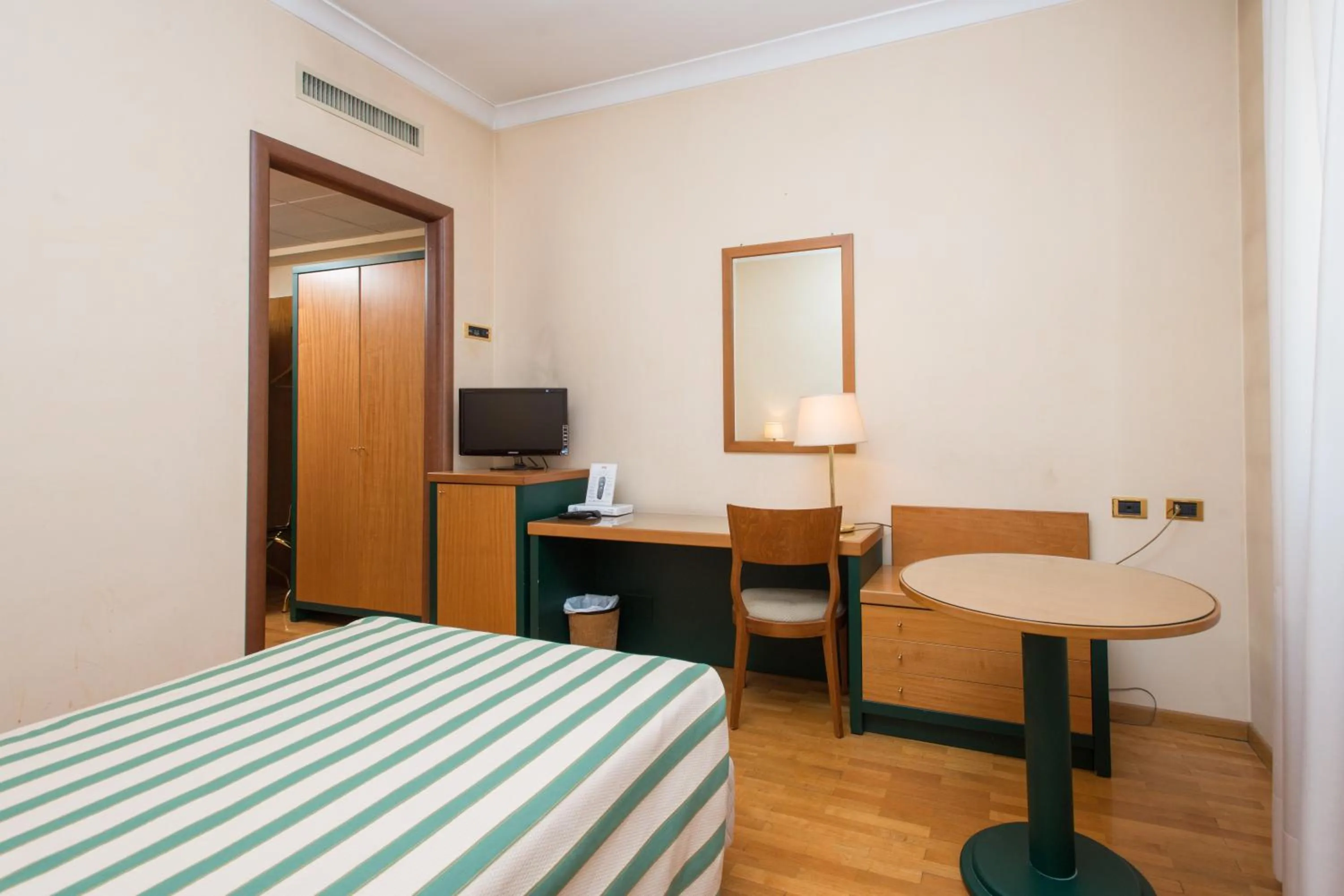 Bedroom, Bed in Hotel San Francesco