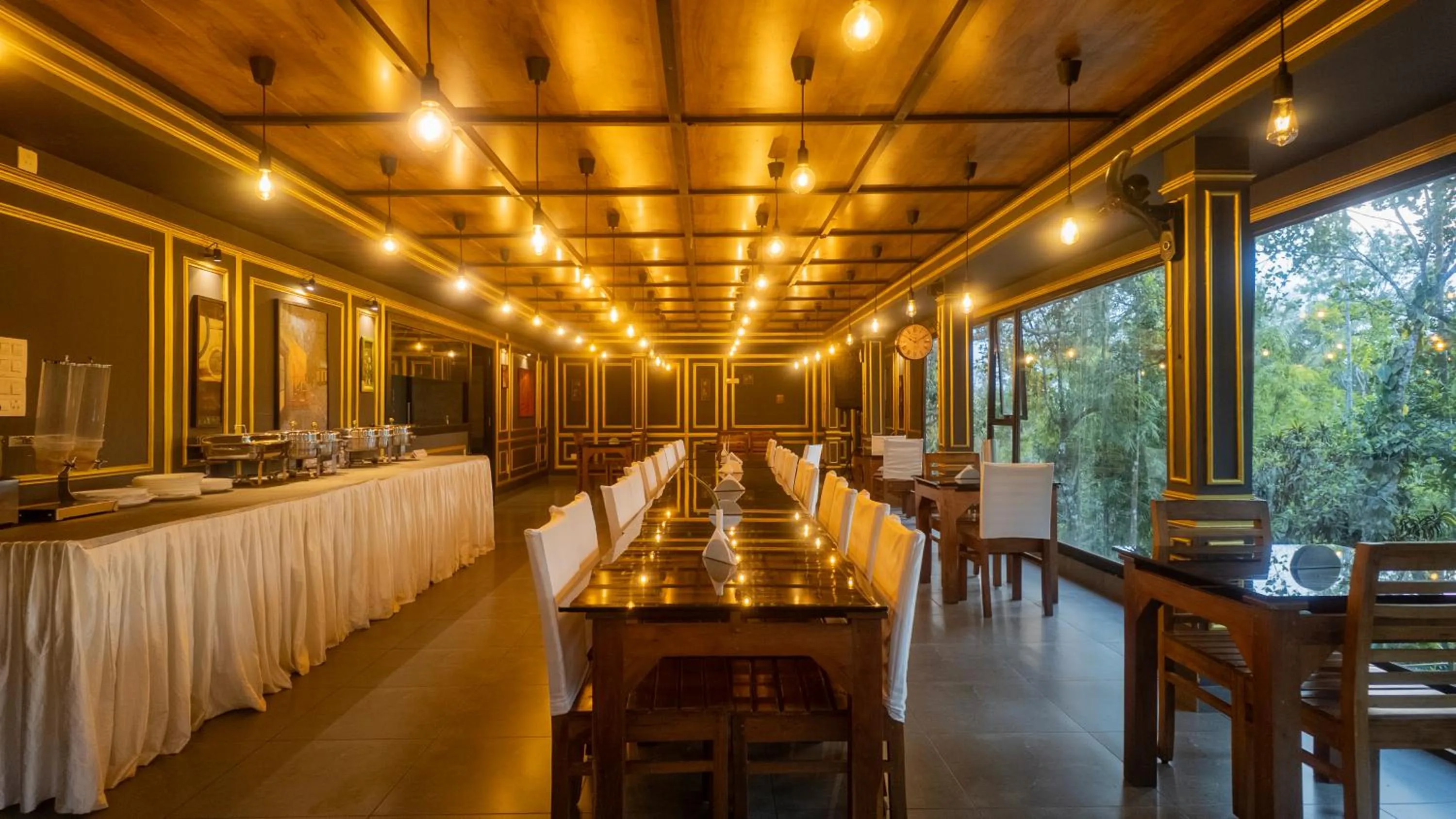 Restaurant/places to eat in Wayanad Ranches Resorts