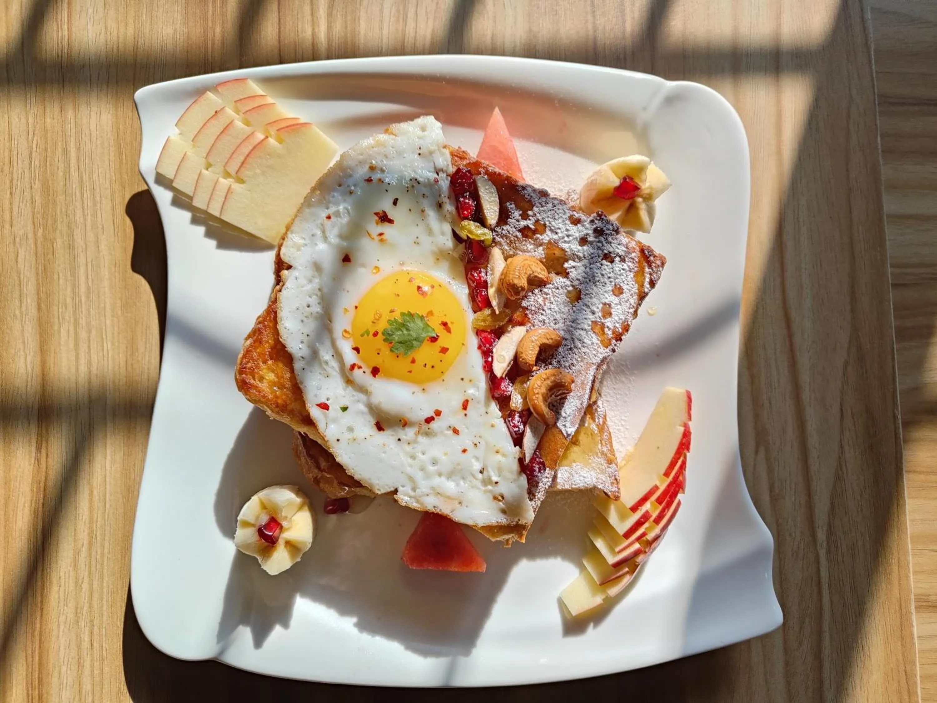 Food and drinks in Hotel Alleyway Express