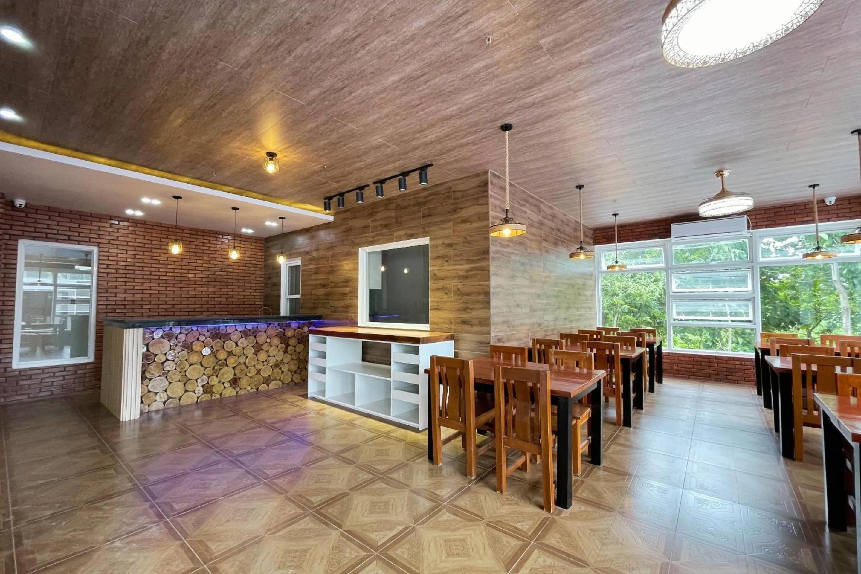Kitchen or kitchenette in Dream'Star Resort Puerto Galera powered by Cocotel