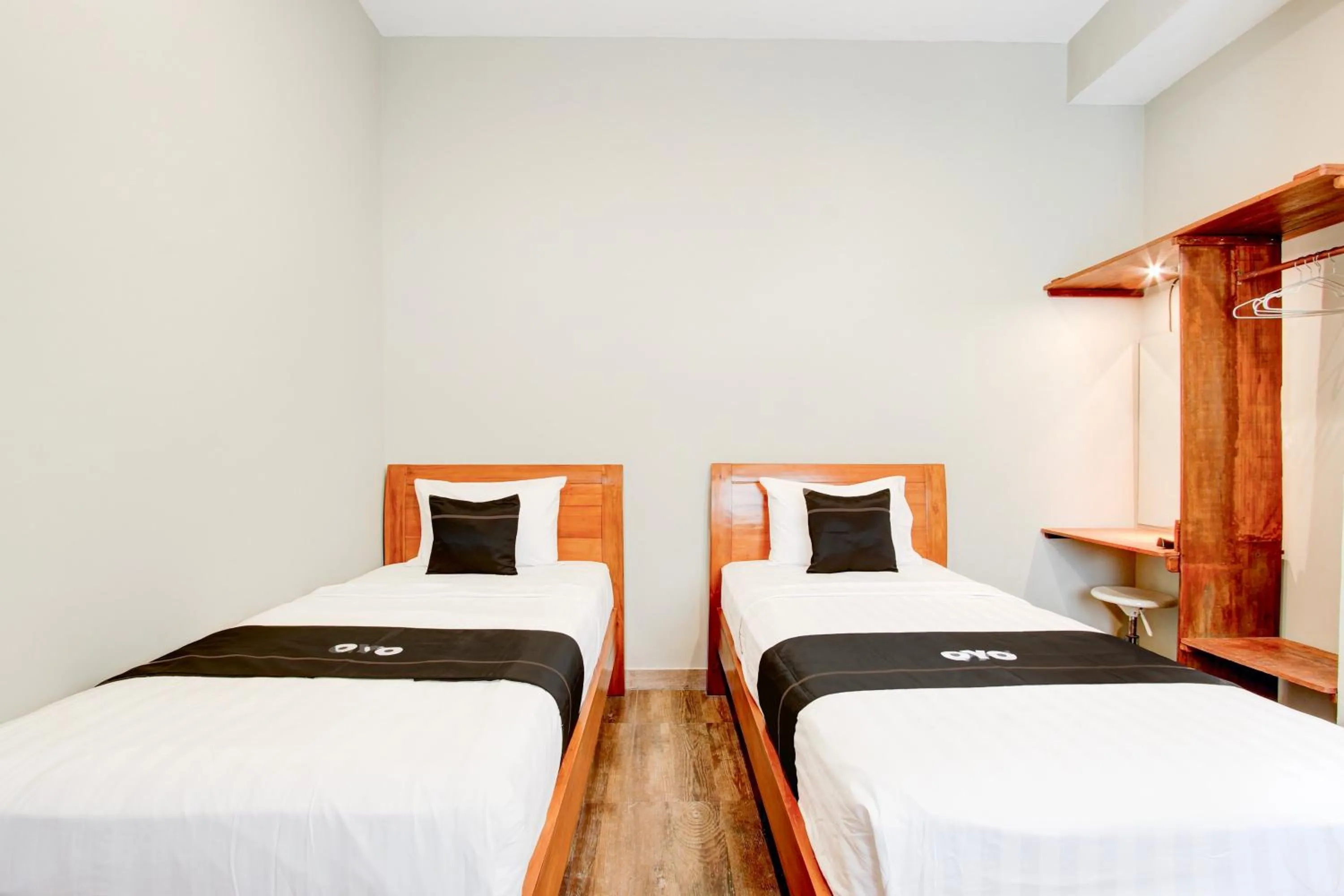 Bedroom, Bed in Capital O 94274 Homestay Balimoelih