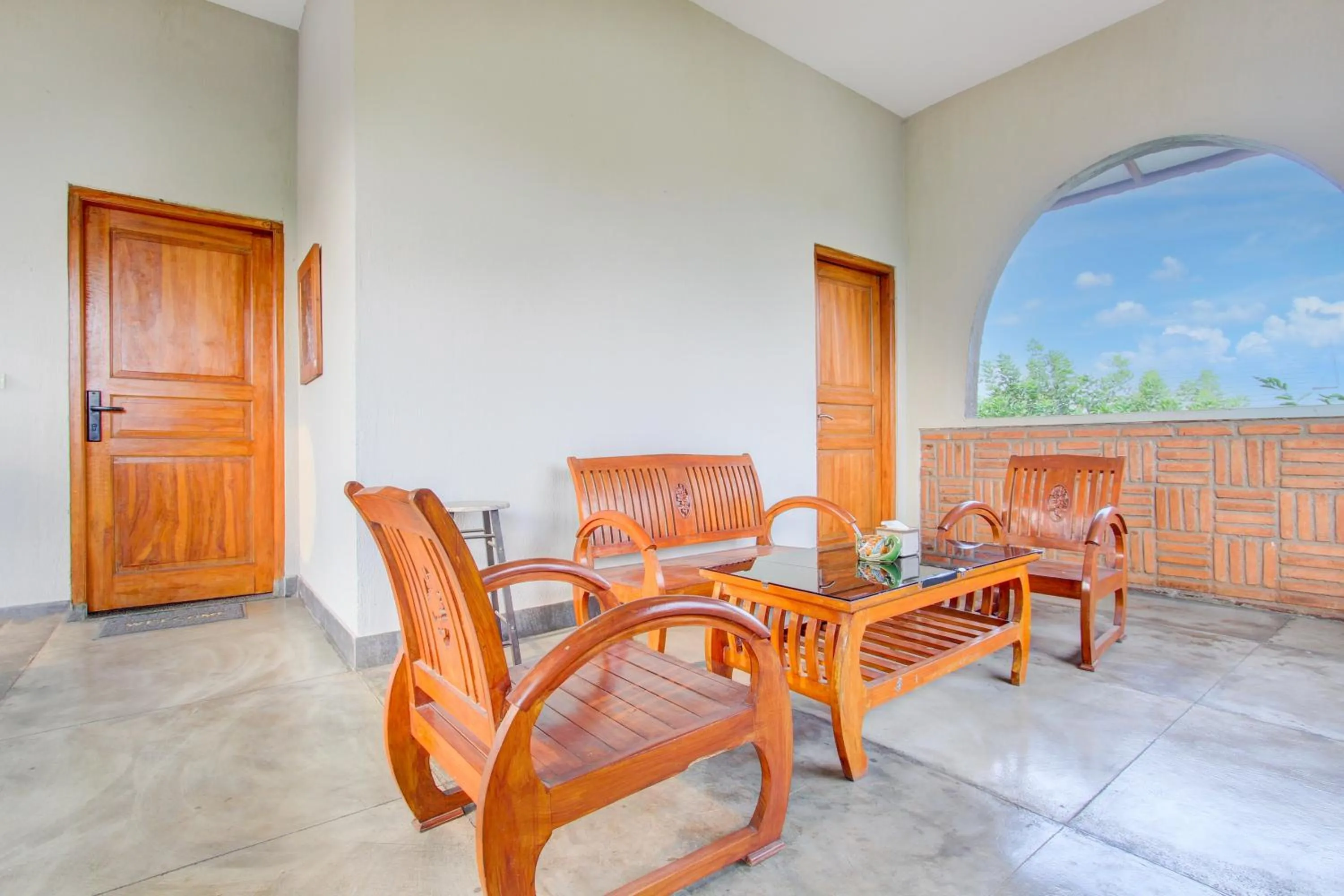 Lobby or reception in Capital O 94274 Homestay Balimoelih