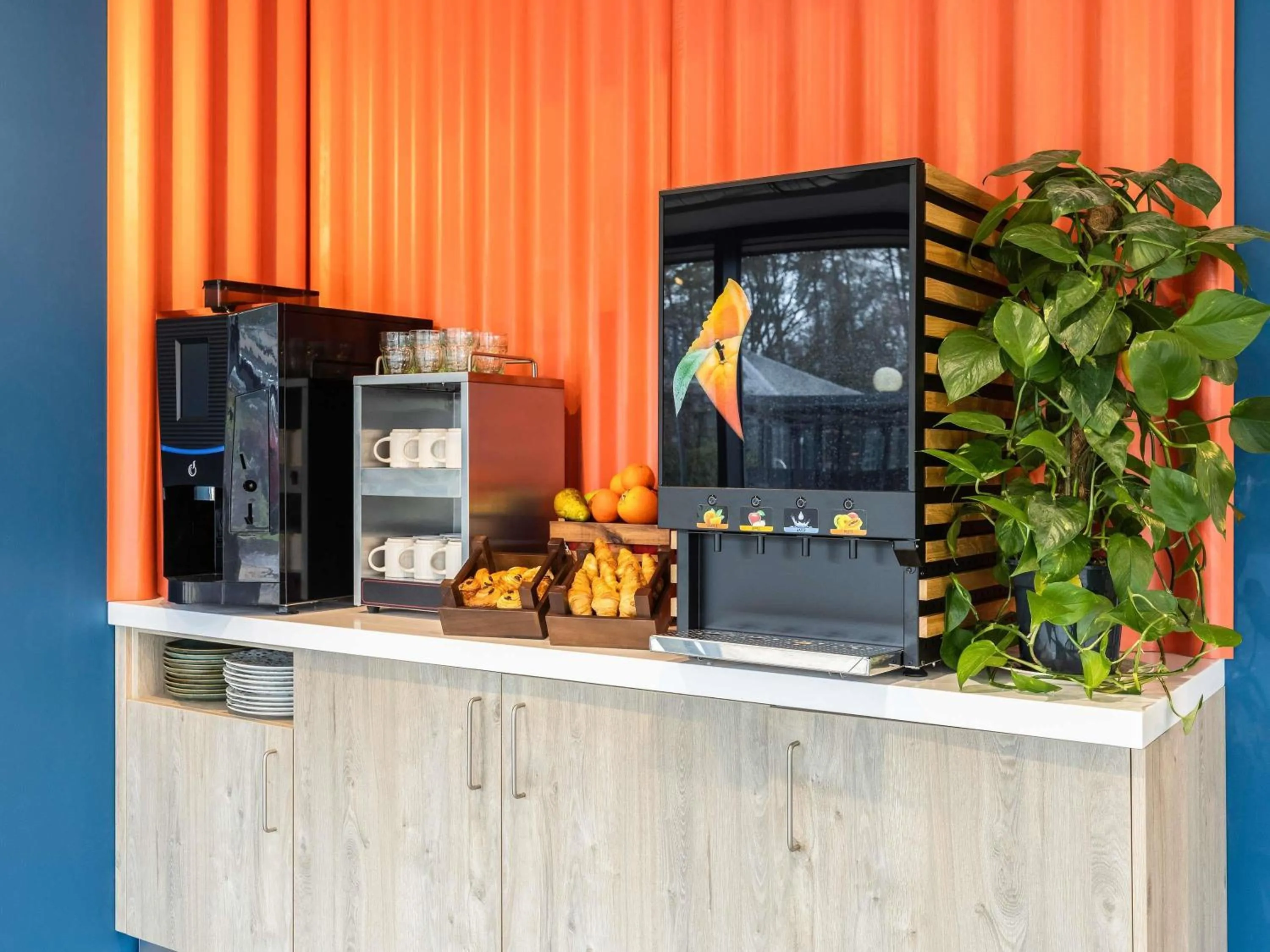 Breakfast in ibis budget Arlon Porte du Luxembourg