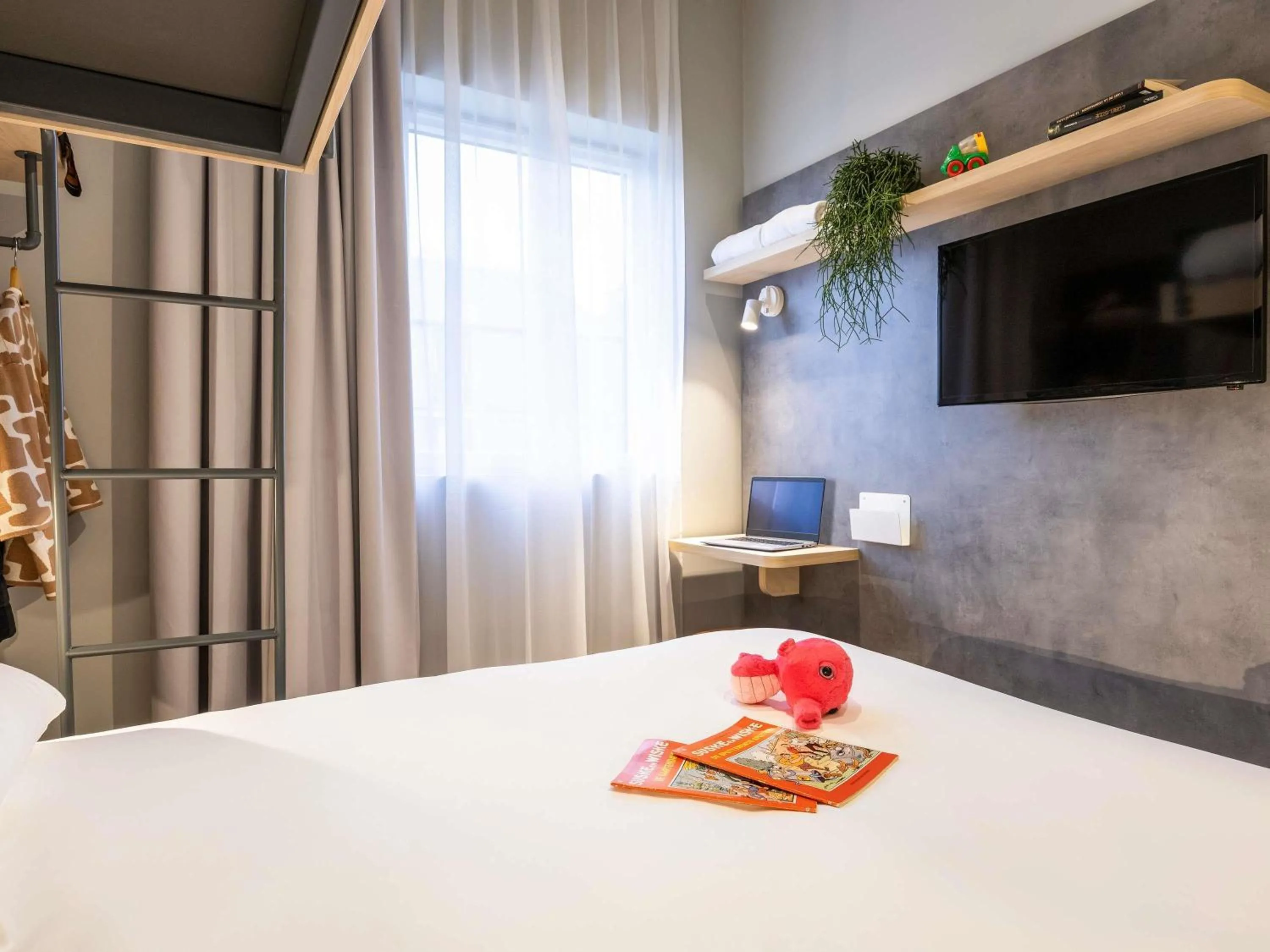 Bedroom, Bed in ibis budget Arlon Porte du Luxembourg