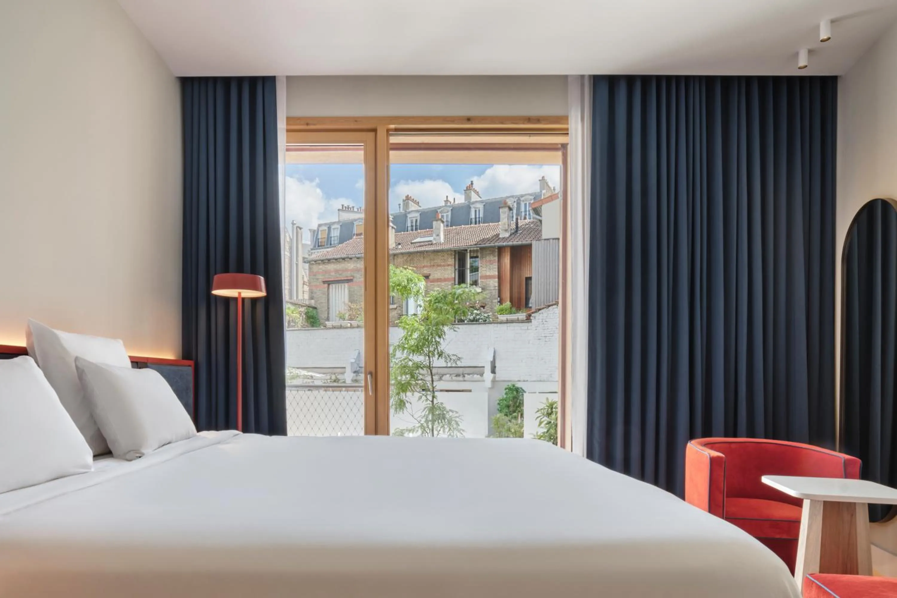 Bedroom, Bed in TRIBE Paris Pantin