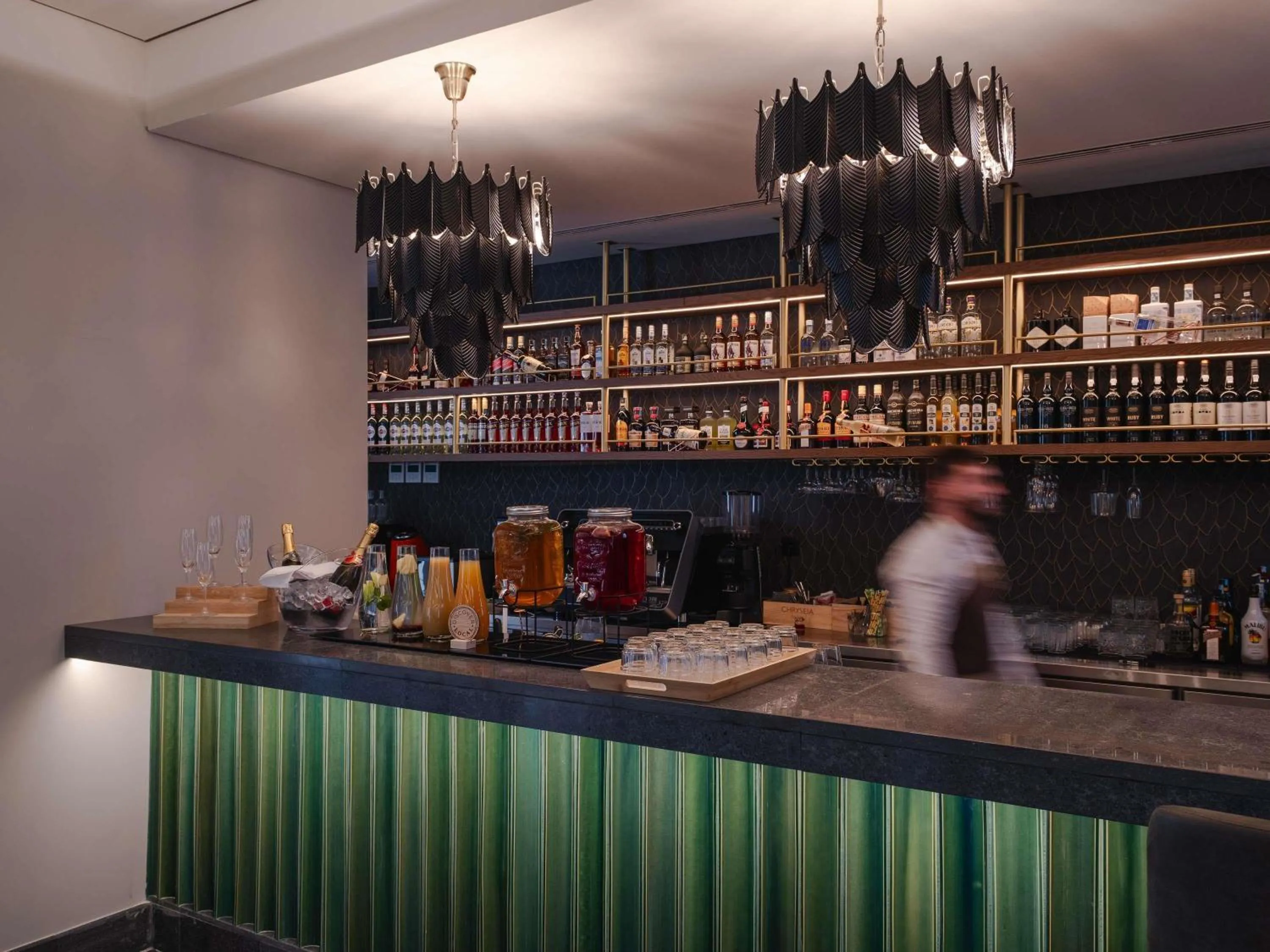 Lounge or bar in Mercure Ponta Delgada Azores