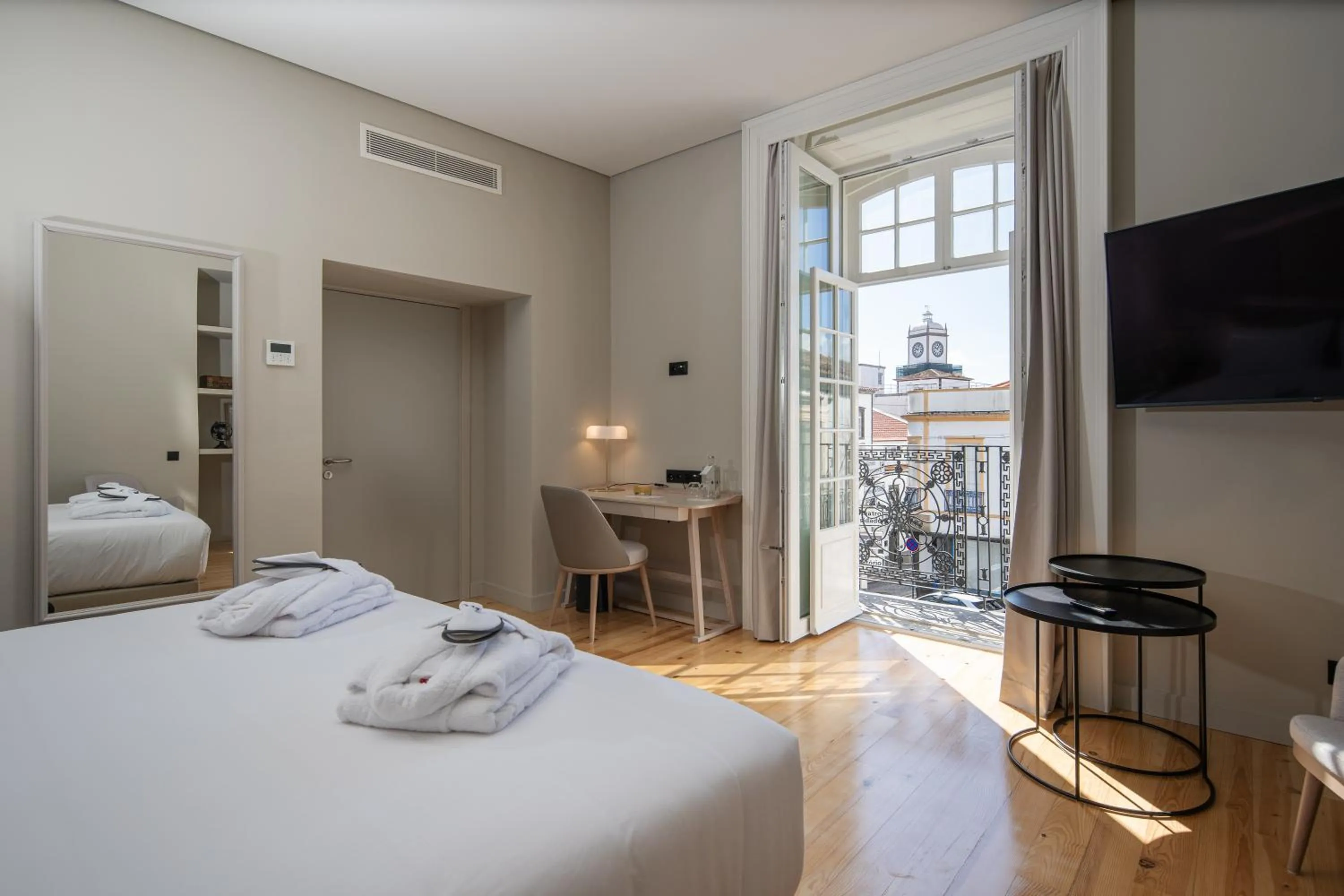 Bed in Mercure Ponta Delgada Azores