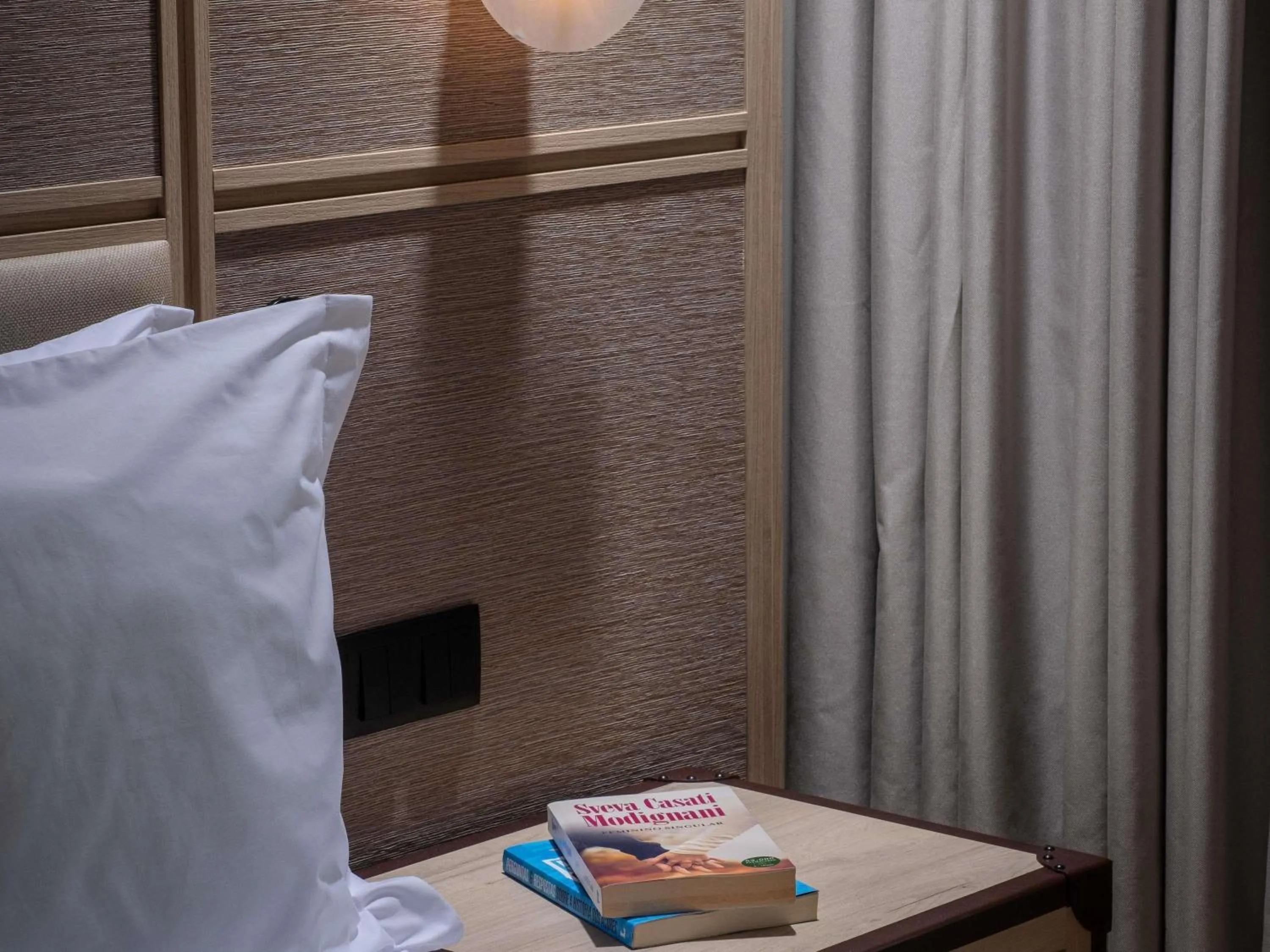 Bedroom, Bed in Mercure Ponta Delgada Azores