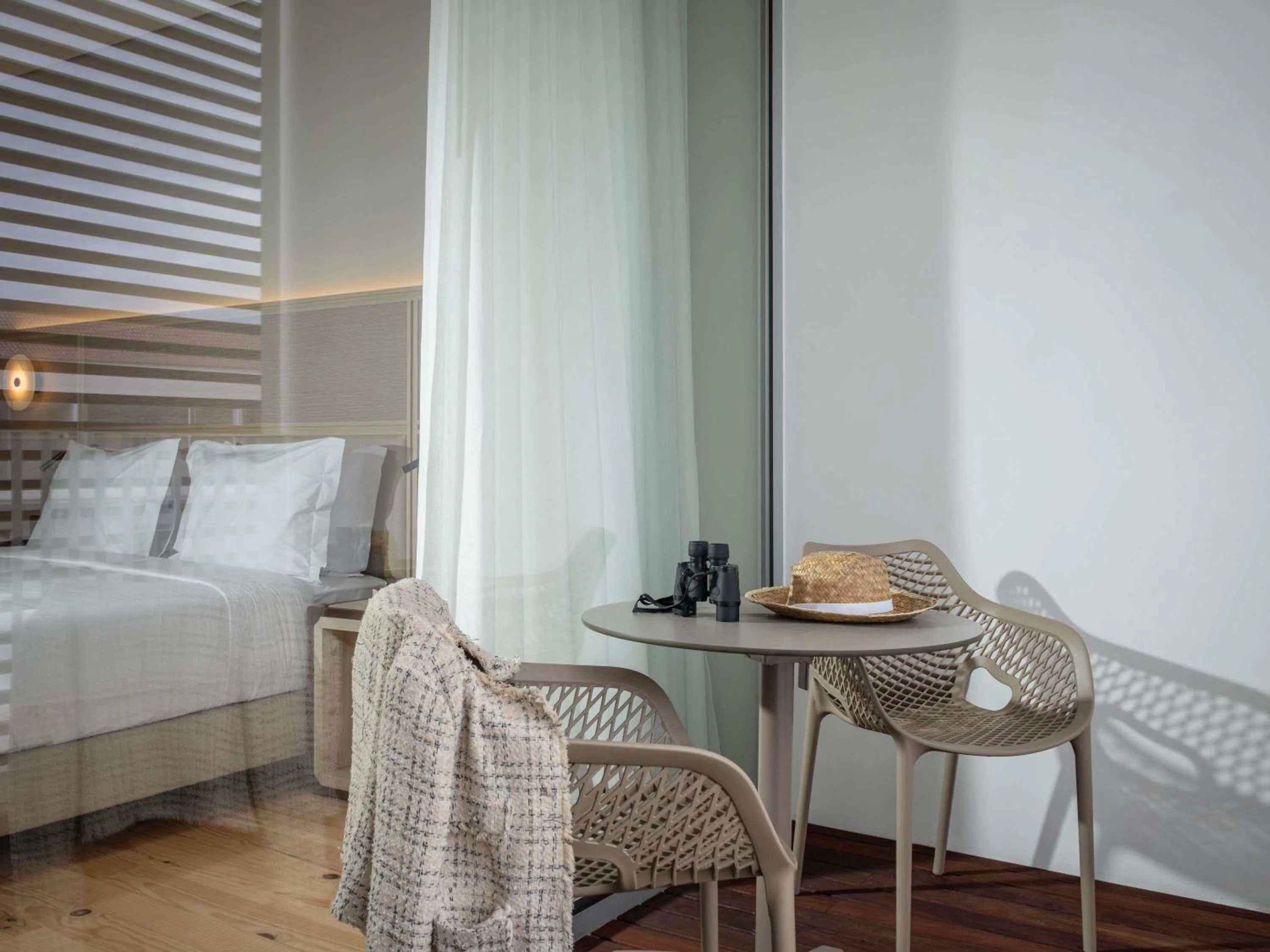 Bedroom, Bed in Mercure Ponta Delgada Azores