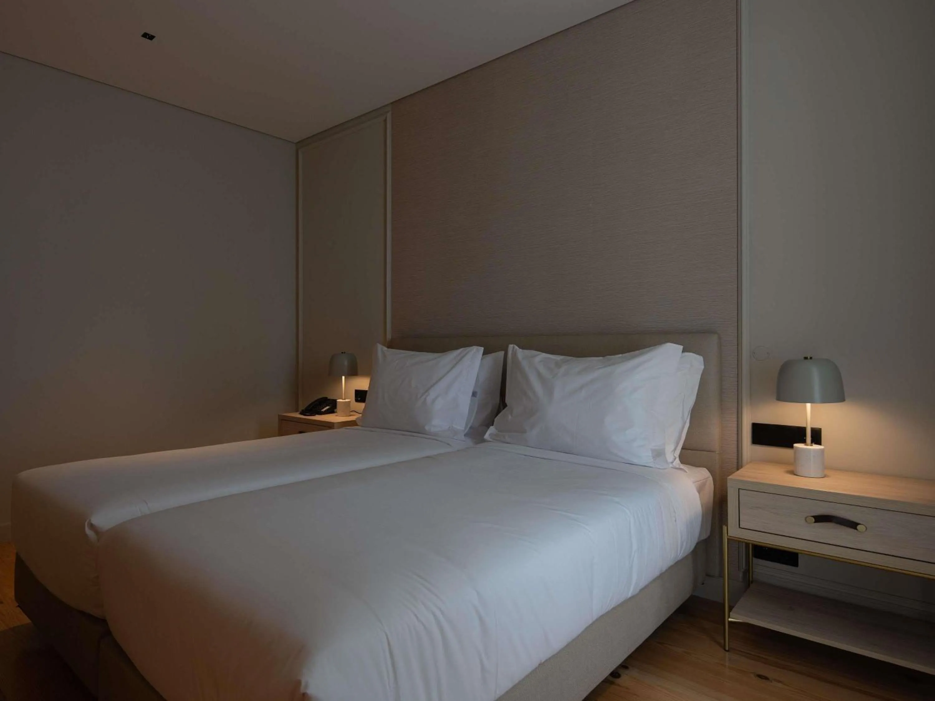 Bedroom, Bed in Mercure Ponta Delgada Azores