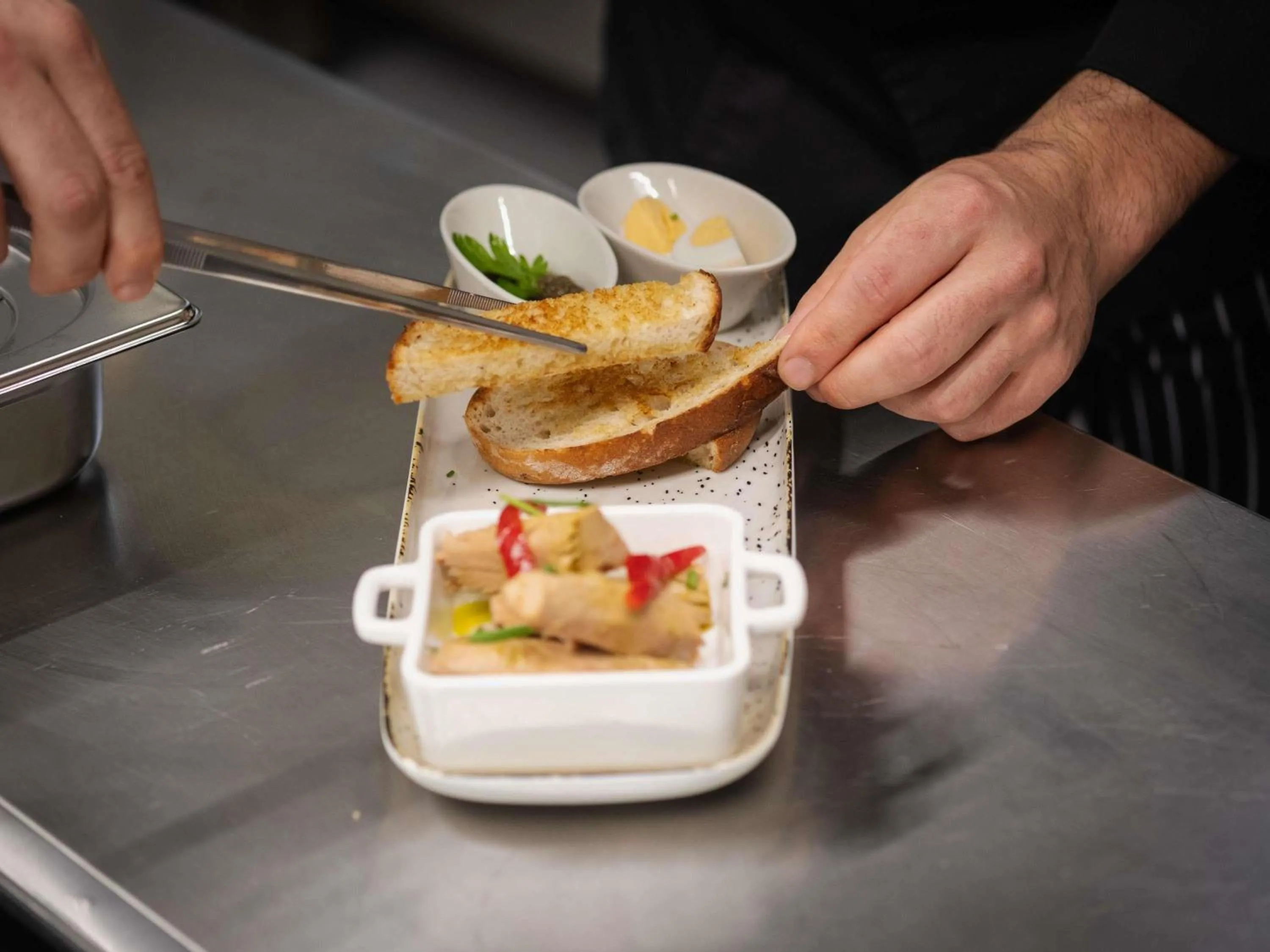 Lounge or bar in Mercure Ponta Delgada Azores