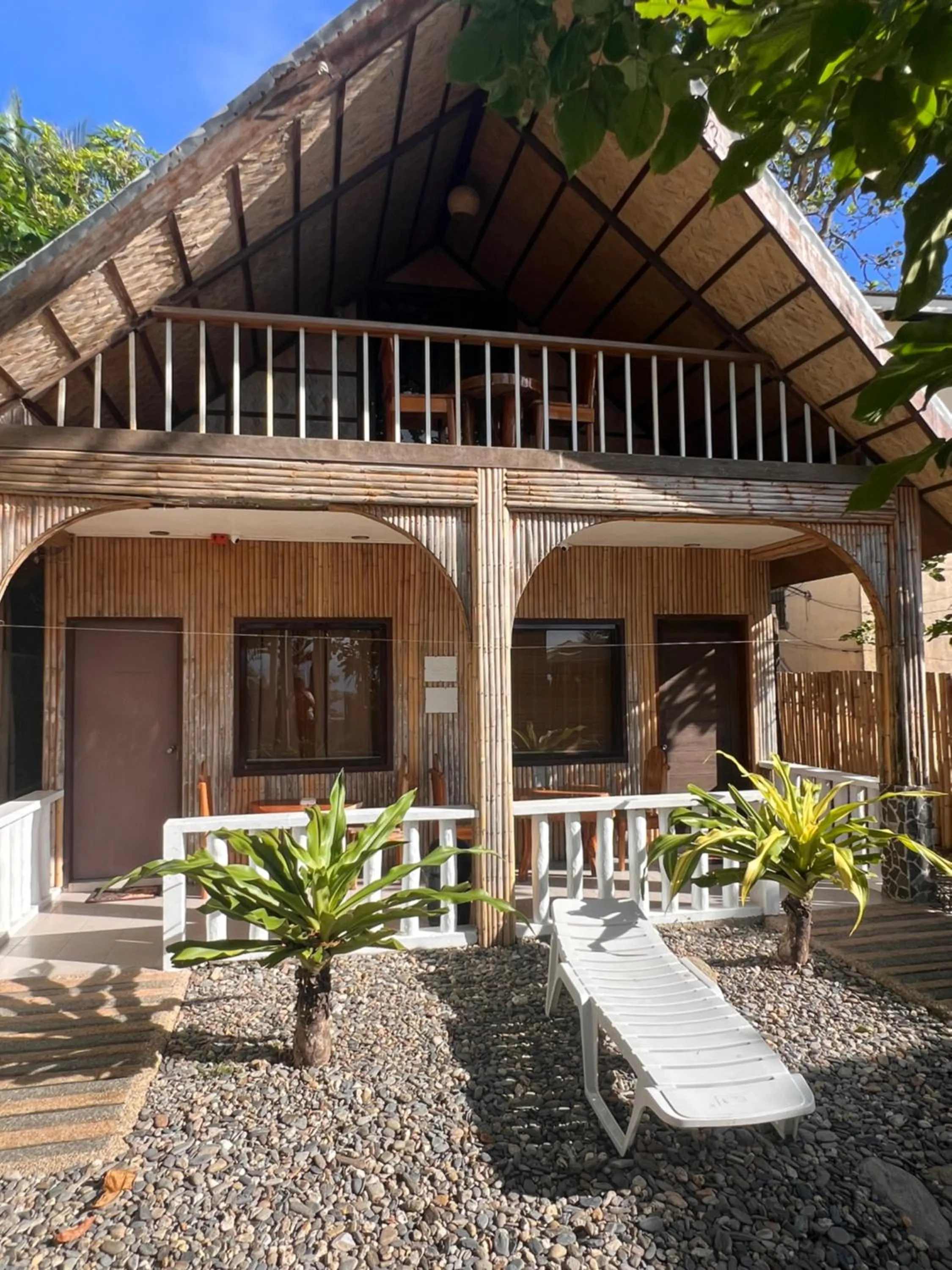 Property building in Mendelluke Suites