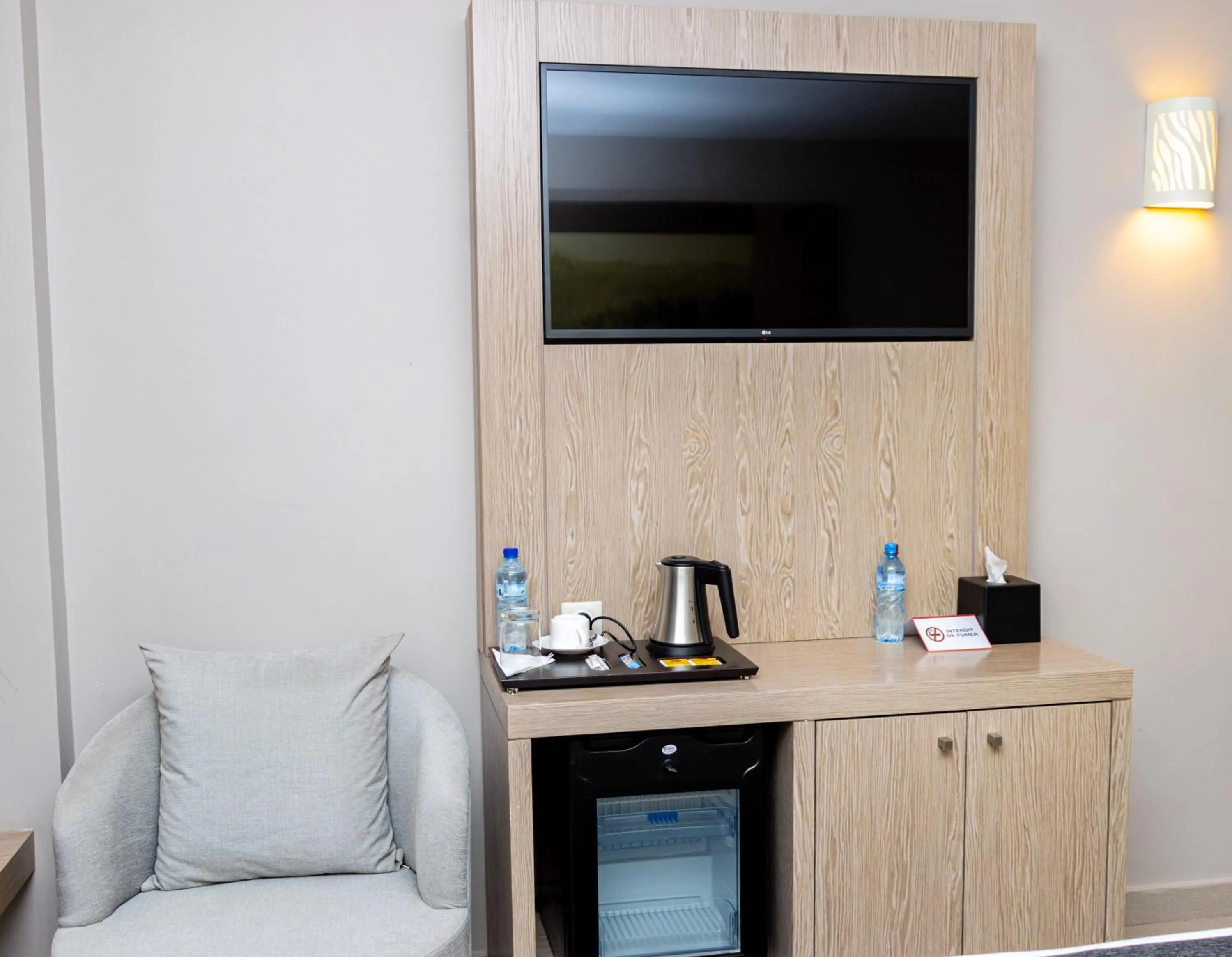 TV and multimedia in Azalaï Hôtel Ouagadougou