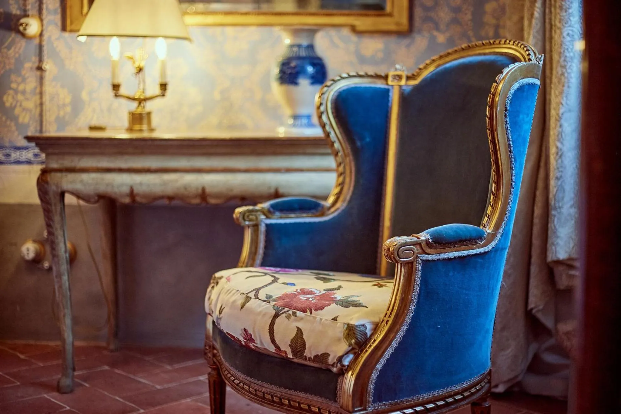 Living room in Palazzo Nobile di San Donato - Historic Experience