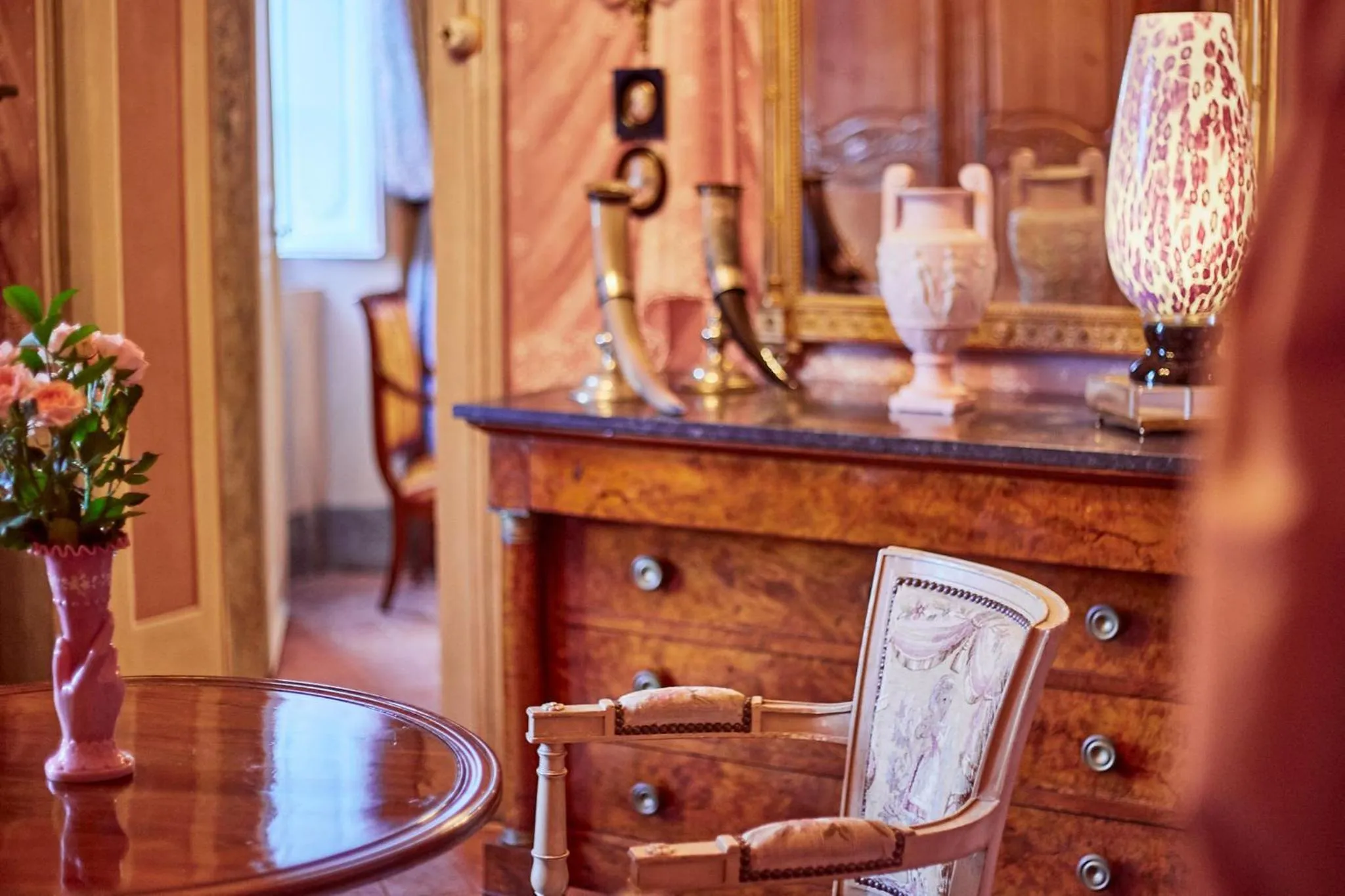 Decorative detail in Palazzo Nobile di San Donato - Historic Experience