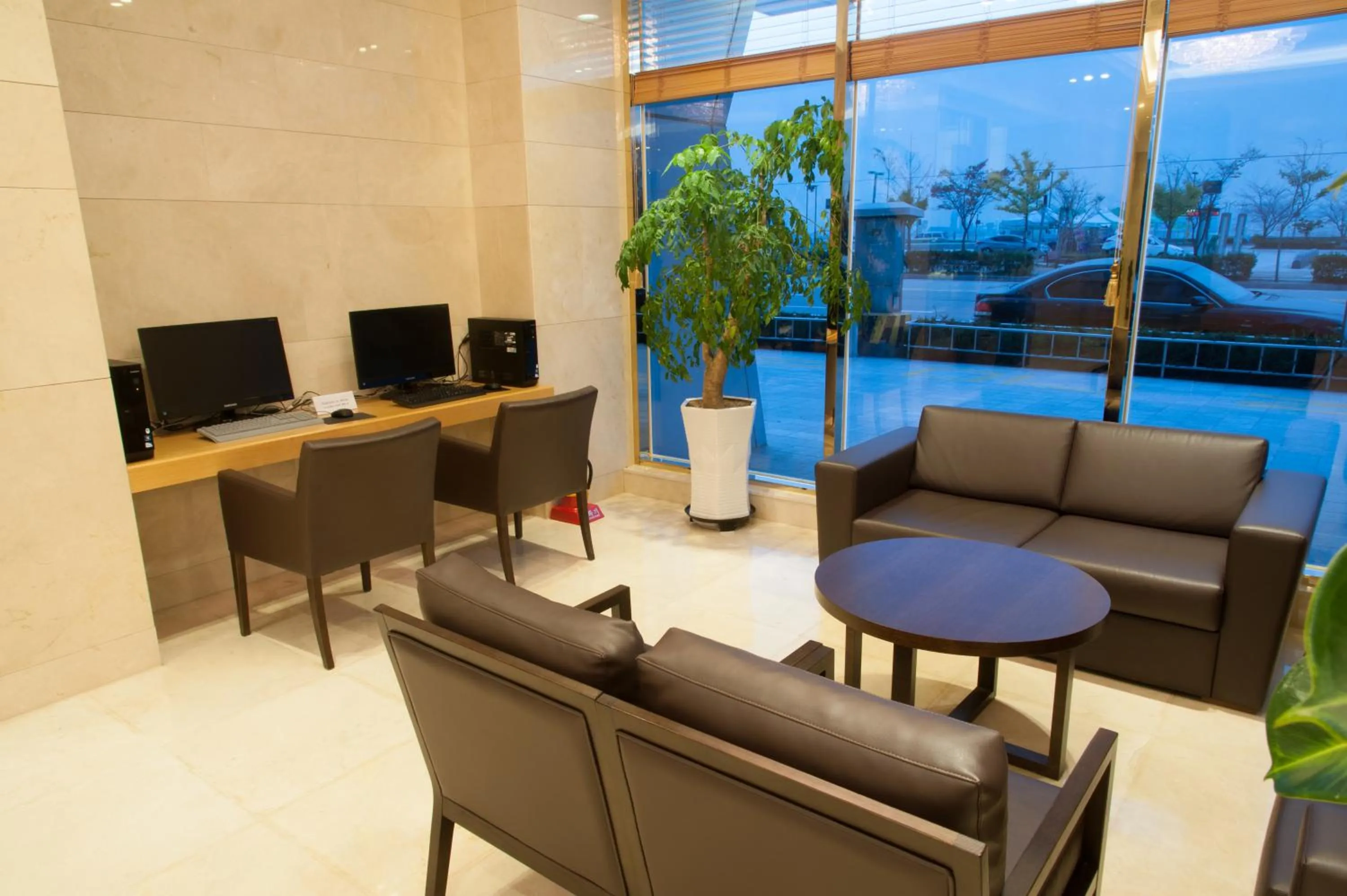 Lobby or reception in Fontana Beach Hotel