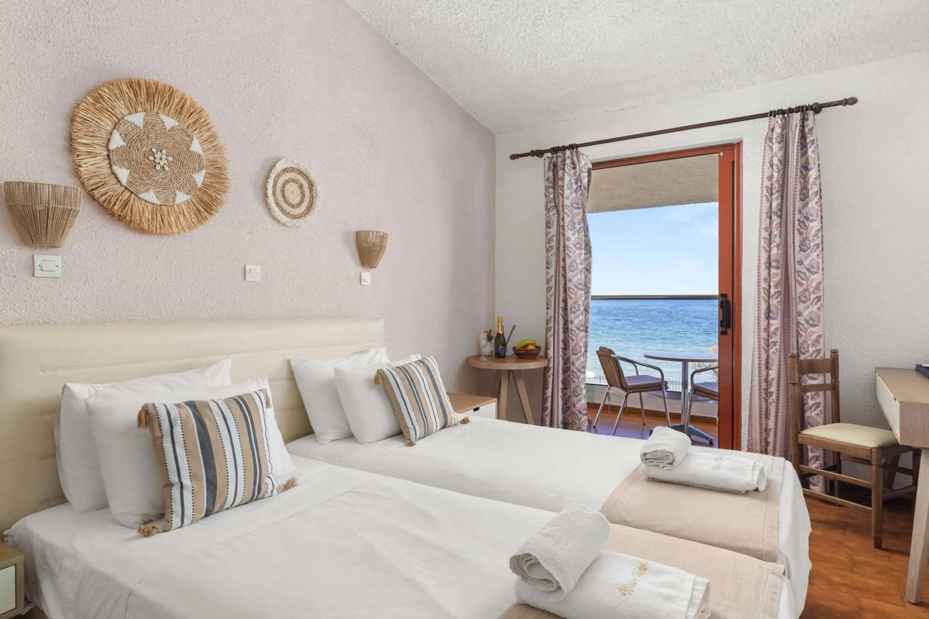 Bed in Iliessa Beach Hotel