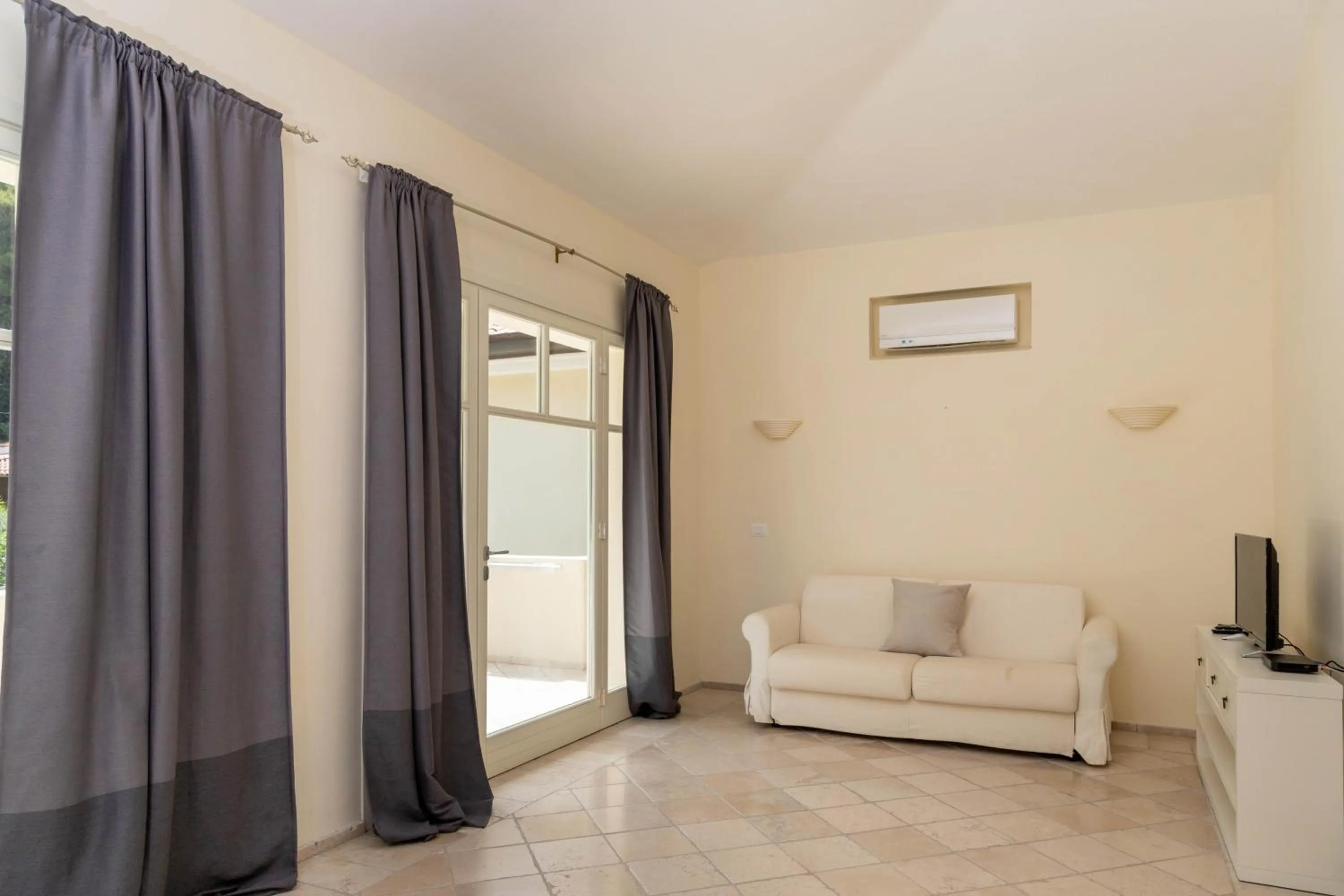 AH Premium Baia dei Faraglioni