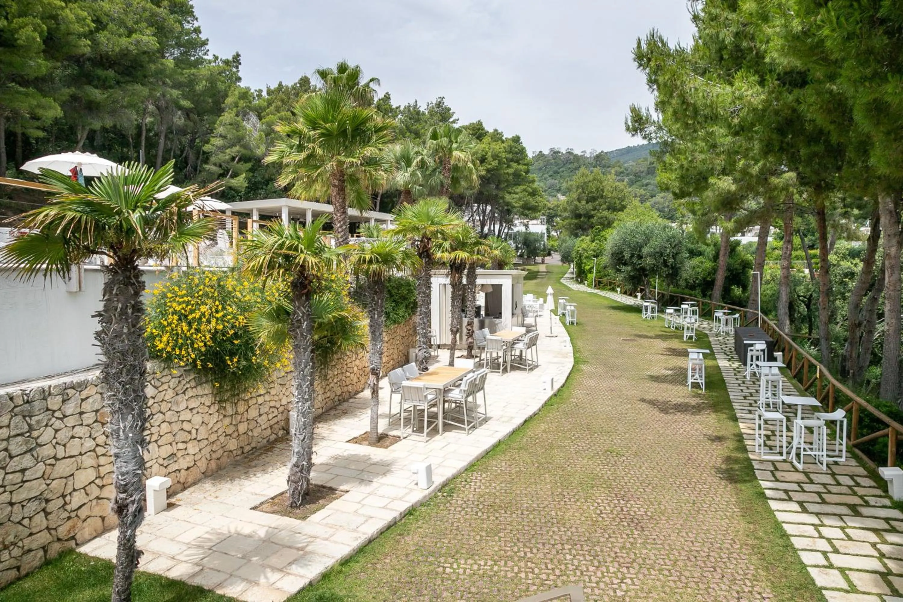 Lounge or bar in AH Premium Baia dei Faraglioni