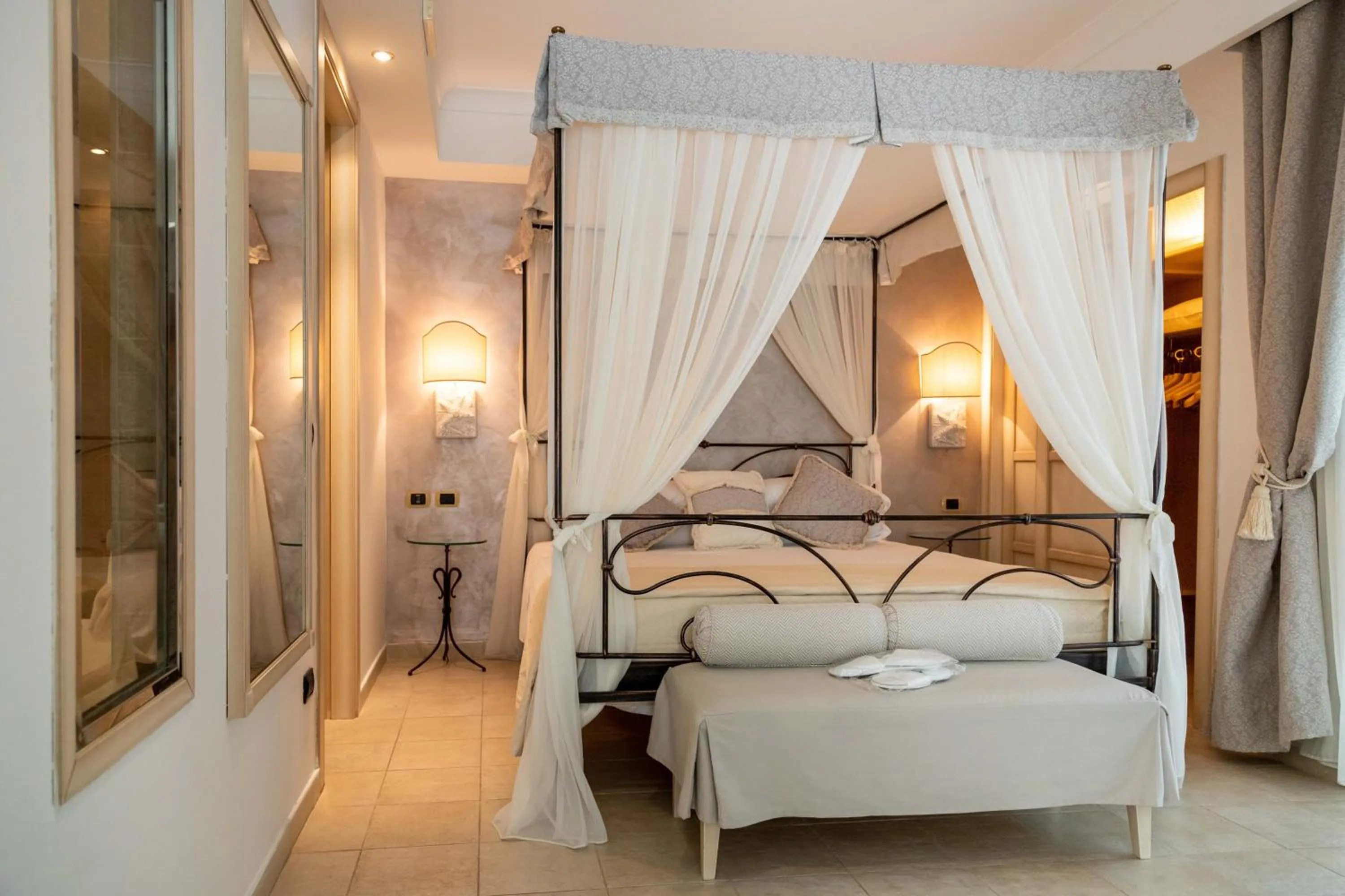 Bed in AH Premium Baia dei Faraglioni