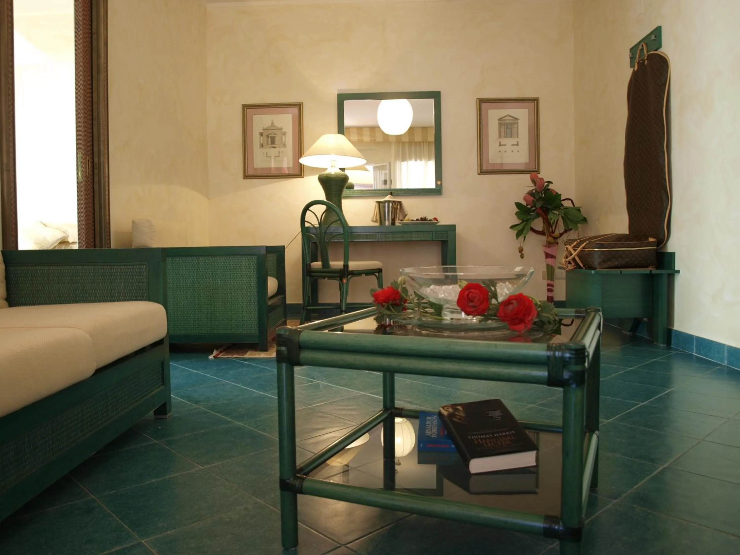 Living room, Bed in AH Premium Baia dei Faraglioni